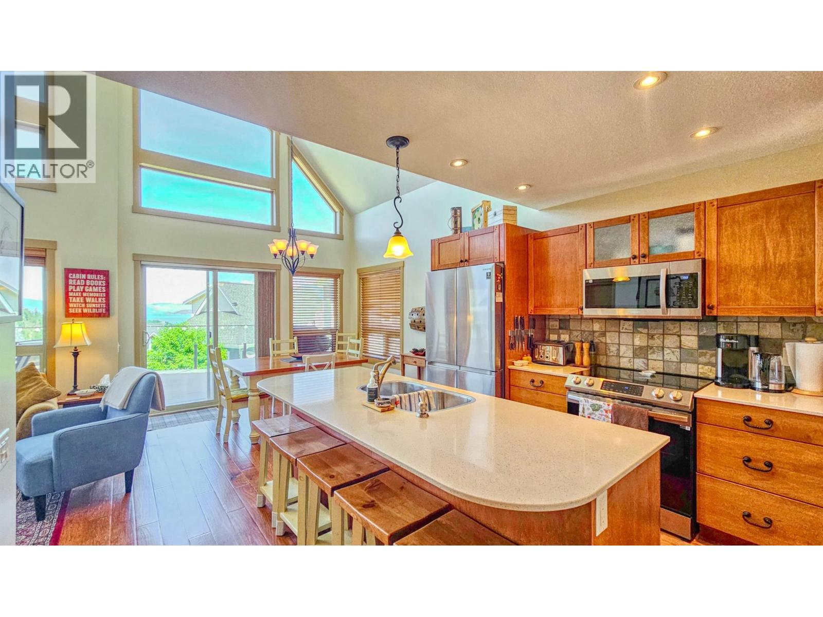 6816 Santiago Loop Unit# 164, Kelowna, British Columbia  V1Z 3R8 - Photo 4 - 10390023