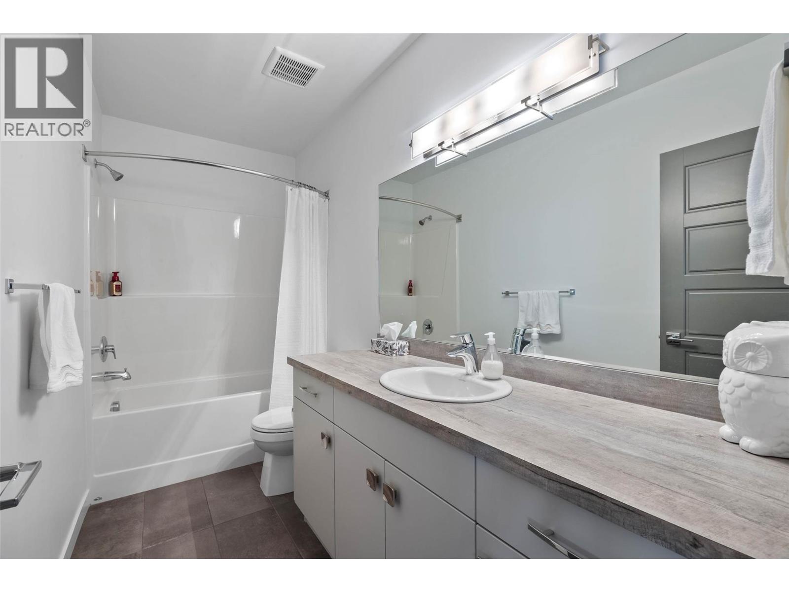 1323 Kinross Place Unit# 107, Kamloops, British Columbia  V1S 0E4 - Photo 29 - 10390002