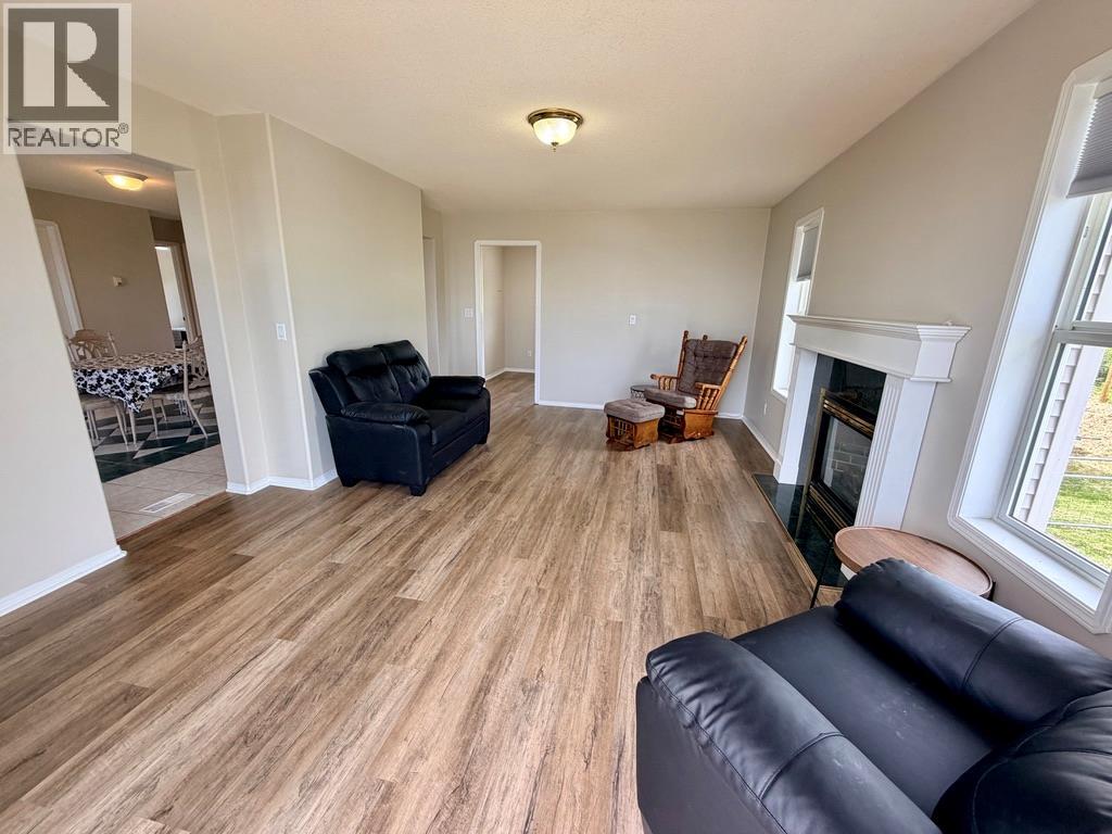 1037 Paradise Valley Subdivision, Dawson Creek, British Columbia  V1G 0H4 - Photo 32 - 10390129