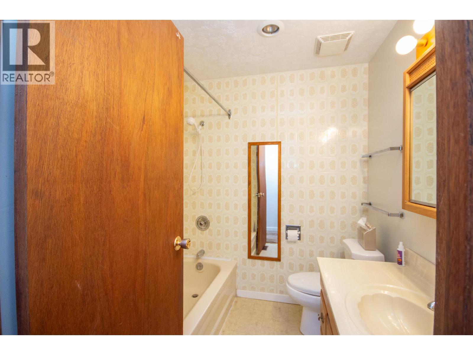 9616 227 Road, Dawson Creek, British Columbia  V1G 4T9 - Photo 13 - 10390128