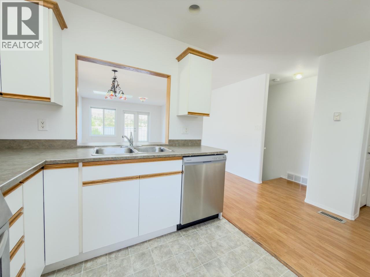 6905 Lakseide Drive, Oliver, British Columbia  V0H 1T4 - Photo 10 - 10387995