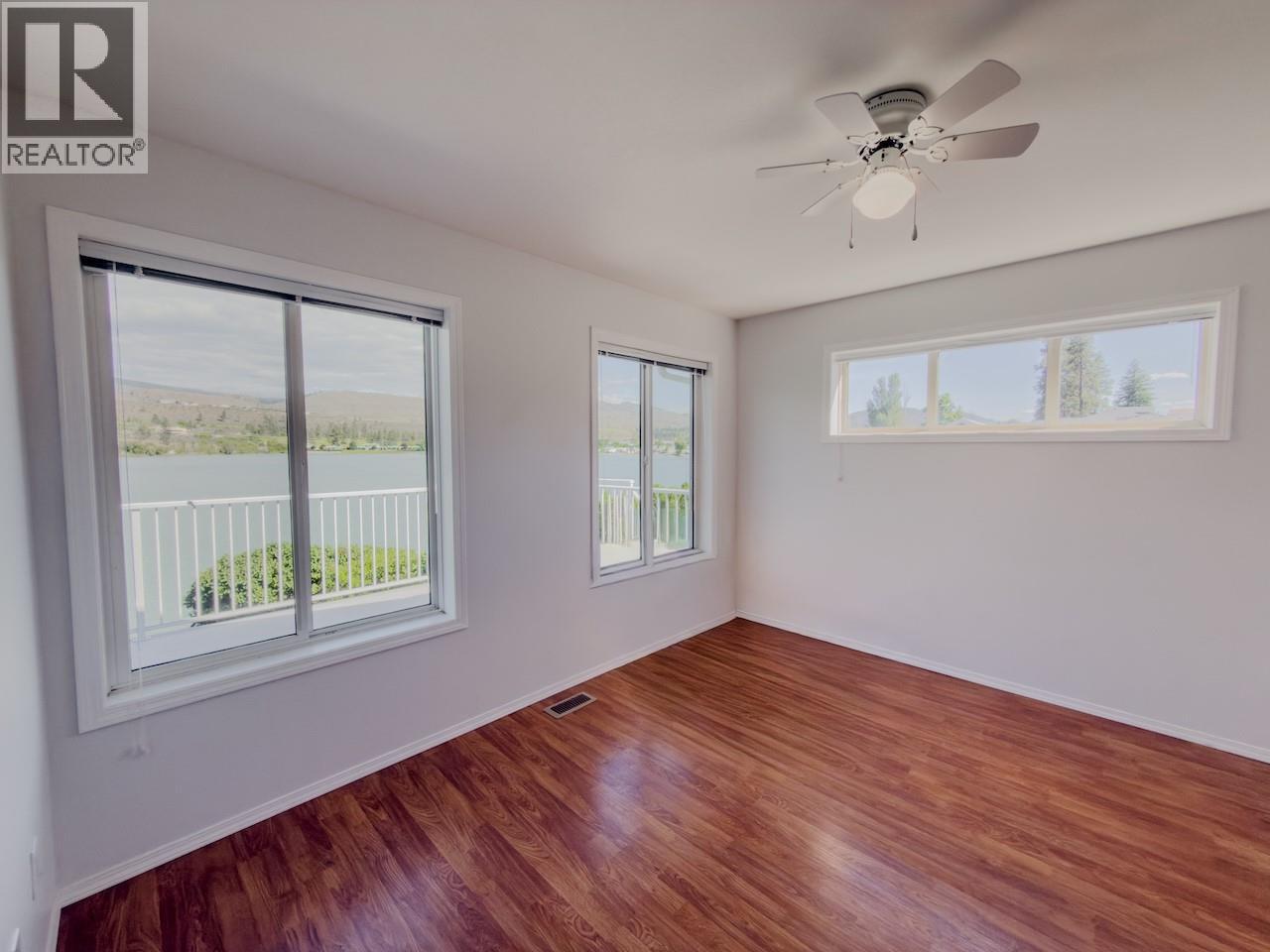6905 Lakseide Drive, Oliver, British Columbia  V0H 1T4 - Photo 18 - 10387995