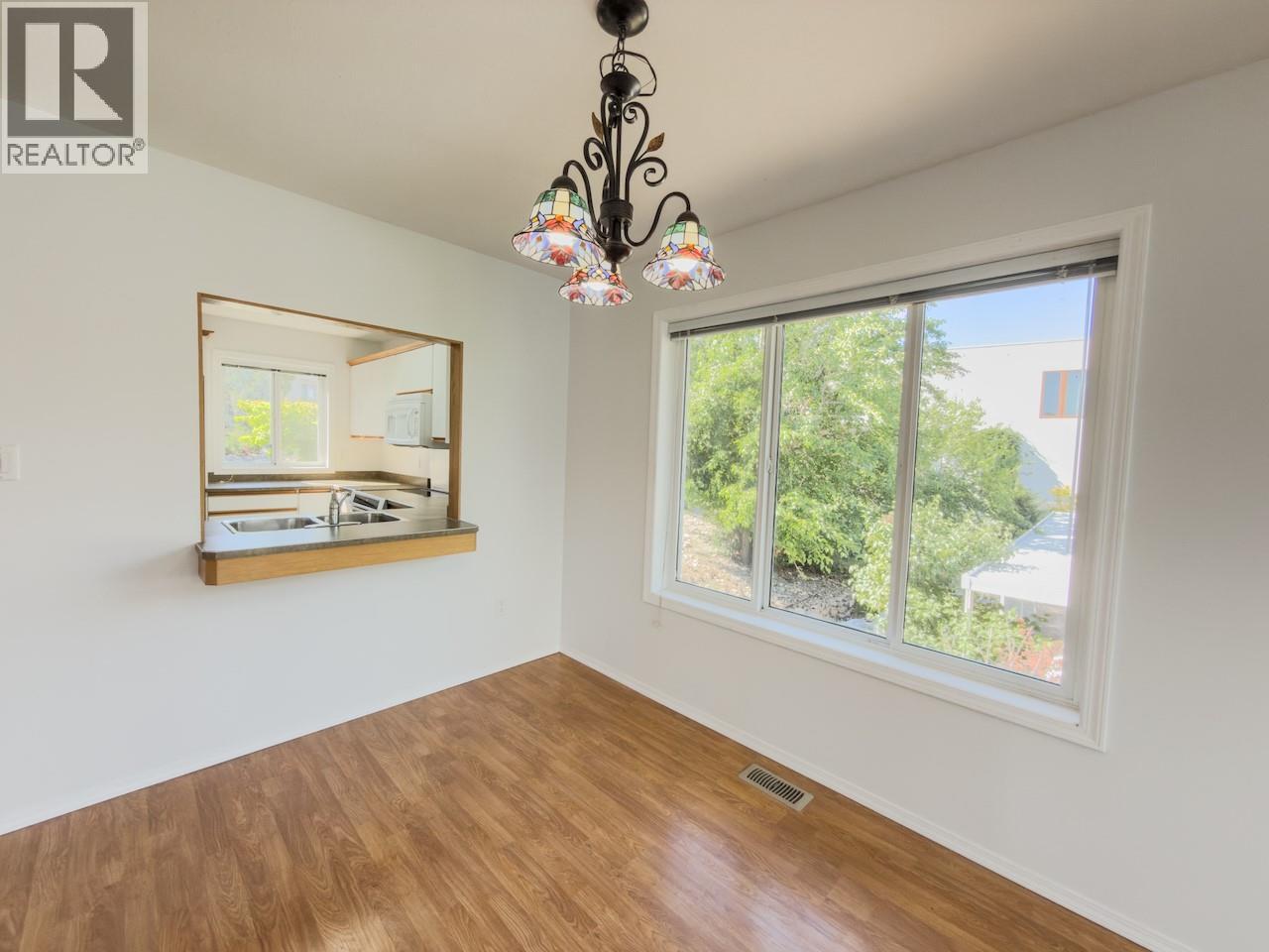 6905 Lakseide Drive, Oliver, British Columbia  V0H 1T4 - Photo 5 - 10387995
