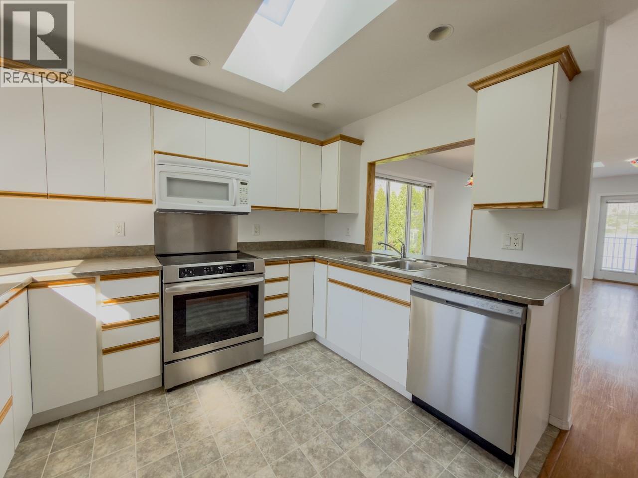 6905 Lakseide Drive, Oliver, British Columbia  V0H 1T4 - Photo 8 - 10387995