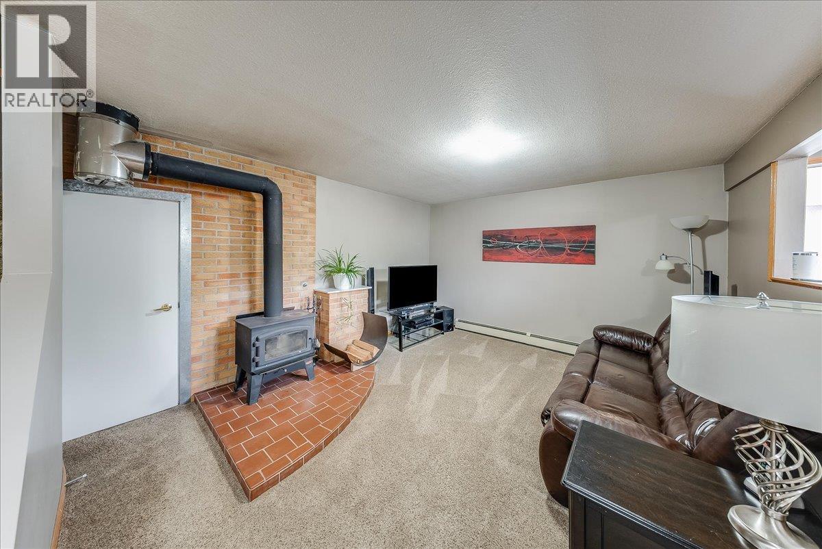 128 Colley Street, Warfield, British Columbia  V1R 2M2 - Photo 28 - 10388434