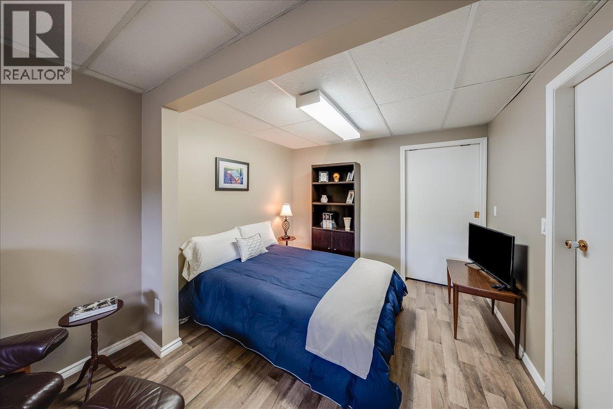 128 Colley Street, Warfield, British Columbia  V1R 2M2 - Photo 31 - 10388434