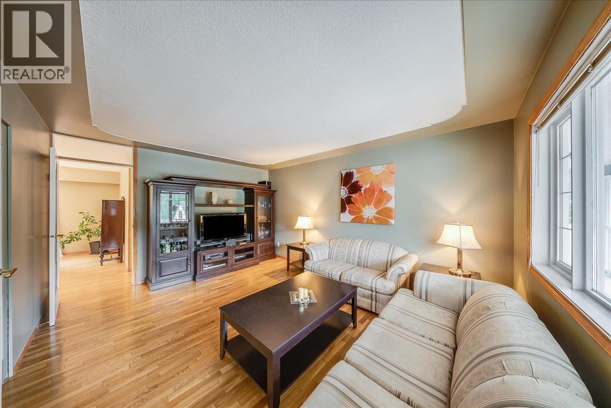 128 Colley Street, Warfield, British Columbia  V1R 2M2 - Photo 9 - 10388434
