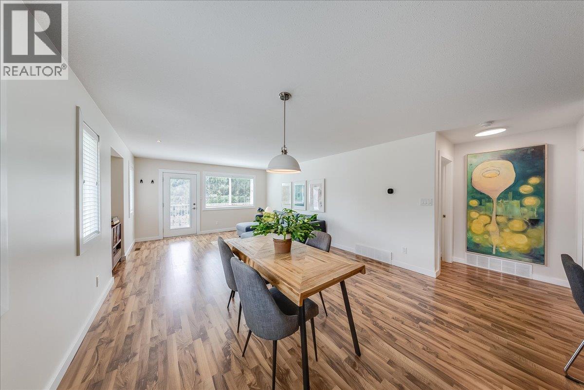 1214 Heather Place, Trail, British Columbia  V1R 4Y2 - Photo 12 - 10389869