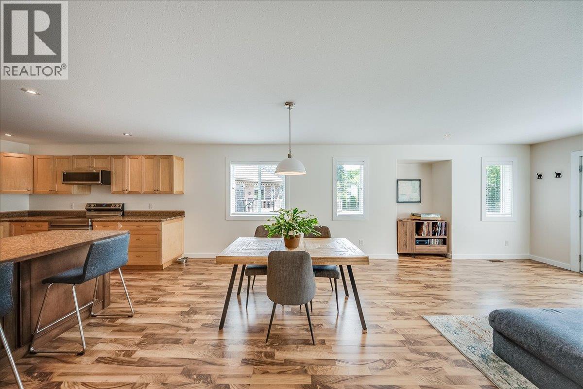 1214 Heather Place, Trail, British Columbia  V1R 4Y2 - Photo 13 - 10389869