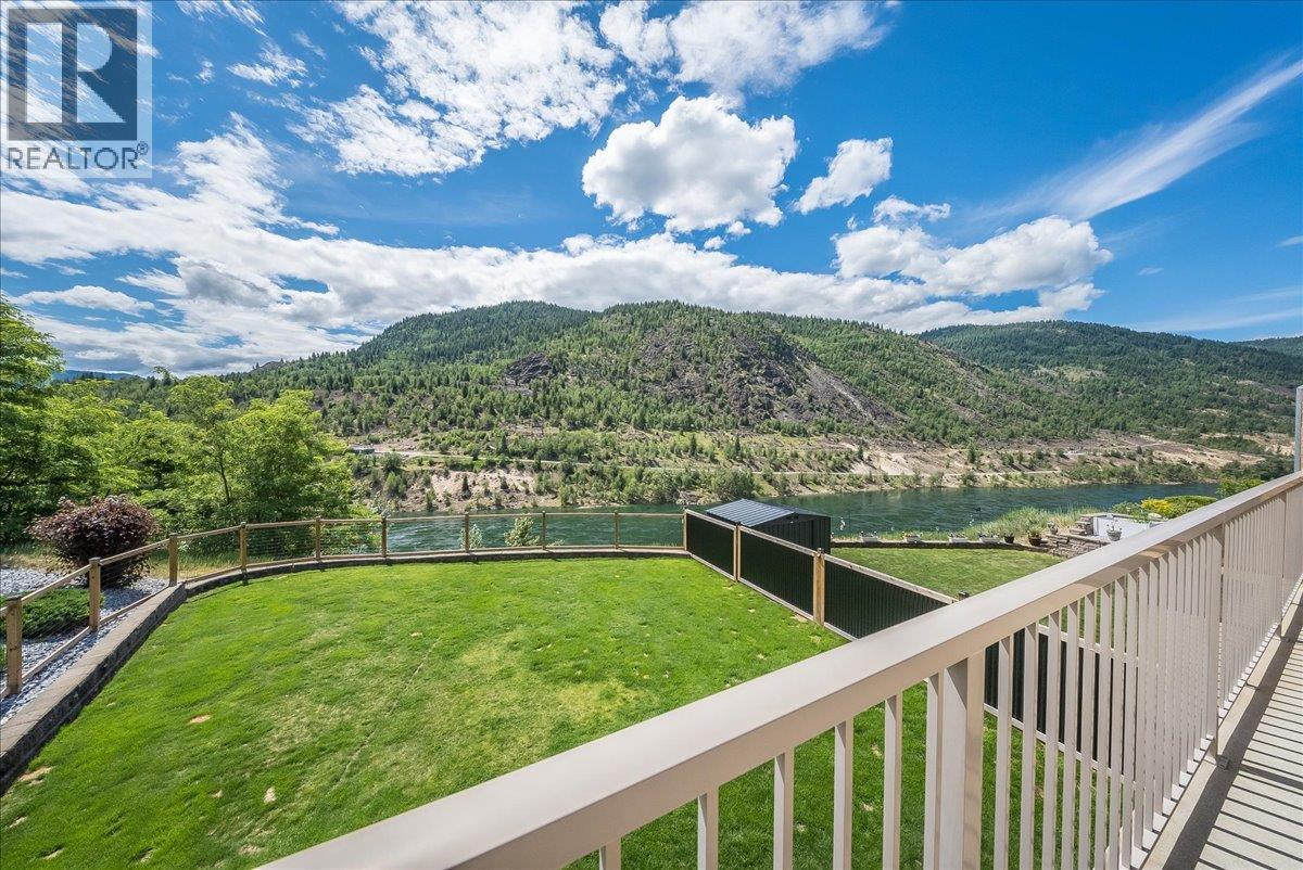 1214 Heather Place, Trail, British Columbia  V1R 4Y2 - Photo 21 - 10389869