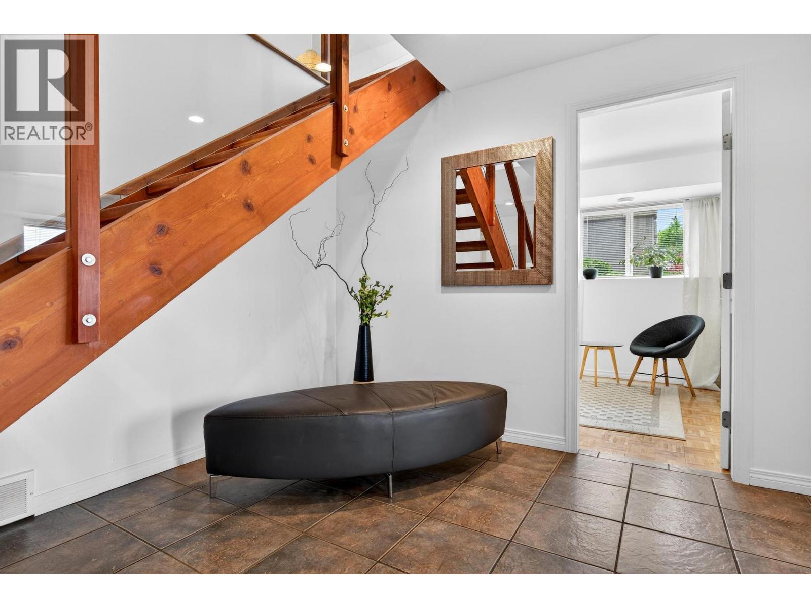 183 Magic Drive, Kelowna, British Columbia  V1V 1N2 - Photo 32 - 10390167