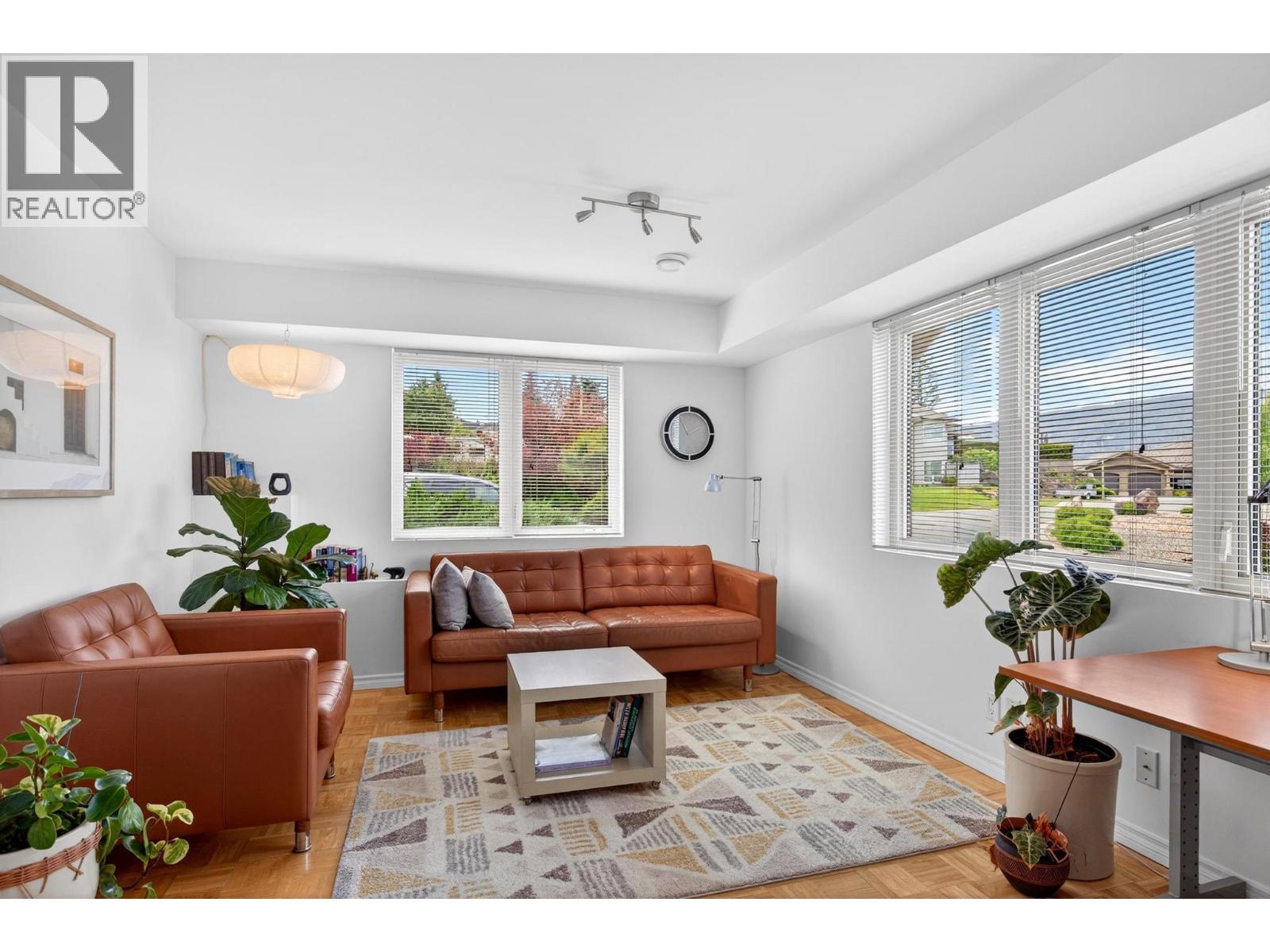 183 Magic Drive, Kelowna, British Columbia  V1V 1N2 - Photo 34 - 10390167
