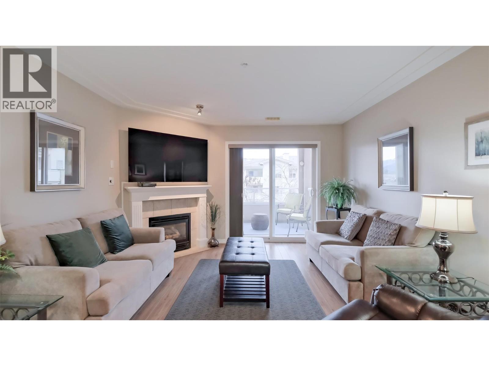1966 Durnin Road Unit# 405, Kelowna, British Columbia  V1X 7Z2 - Photo 2 - 10390072