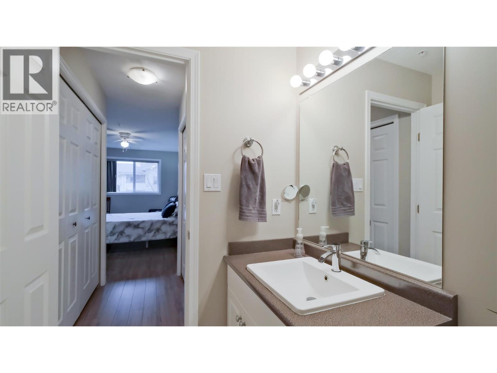 1966 Durnin Road Unit# 405, Kelowna, British Columbia  V1X 7Z2 - Photo 23 - 10390072