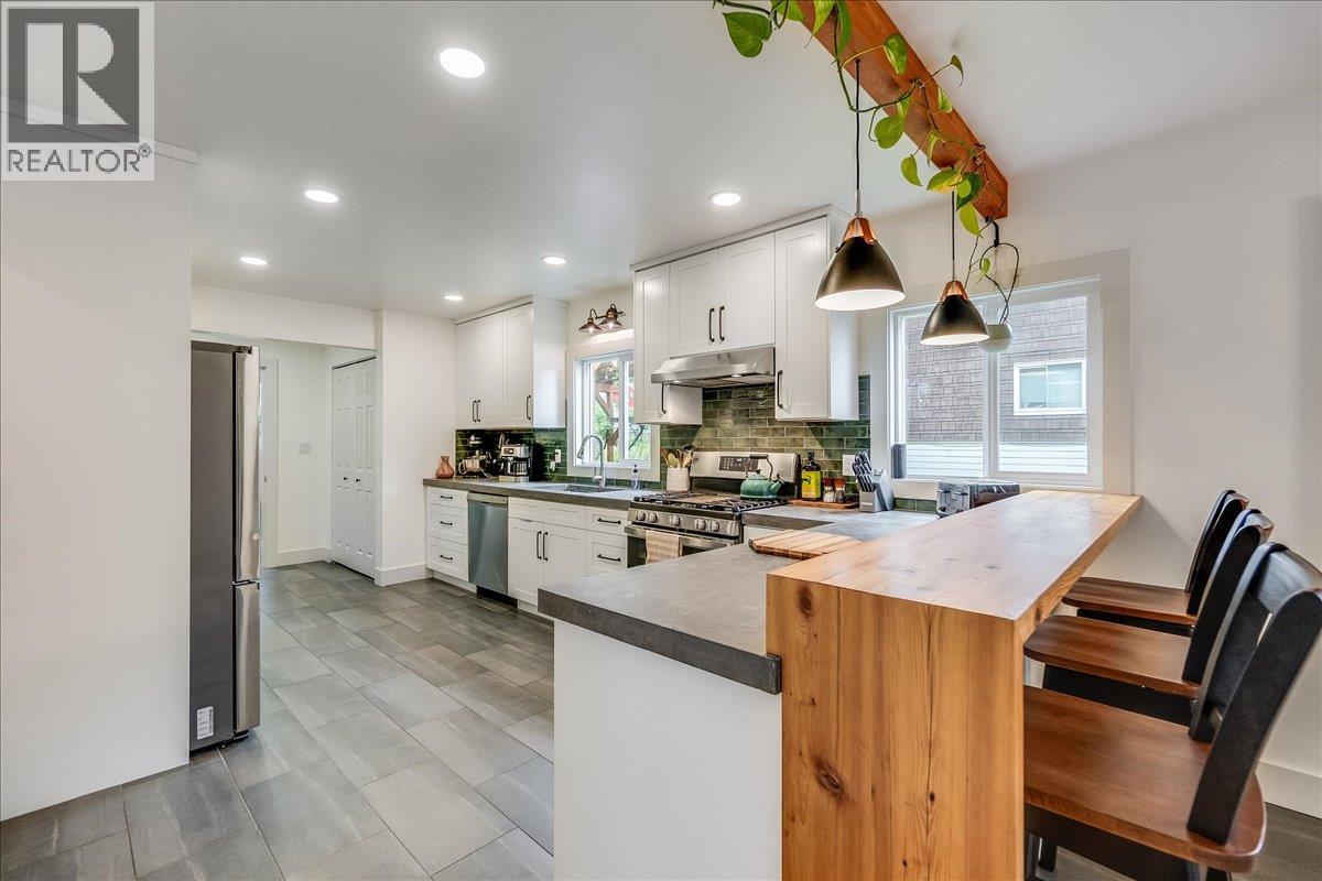 720 Latimer Street, Nelson, British Columbia  V1L 4V4 - Photo 18 - 10389936