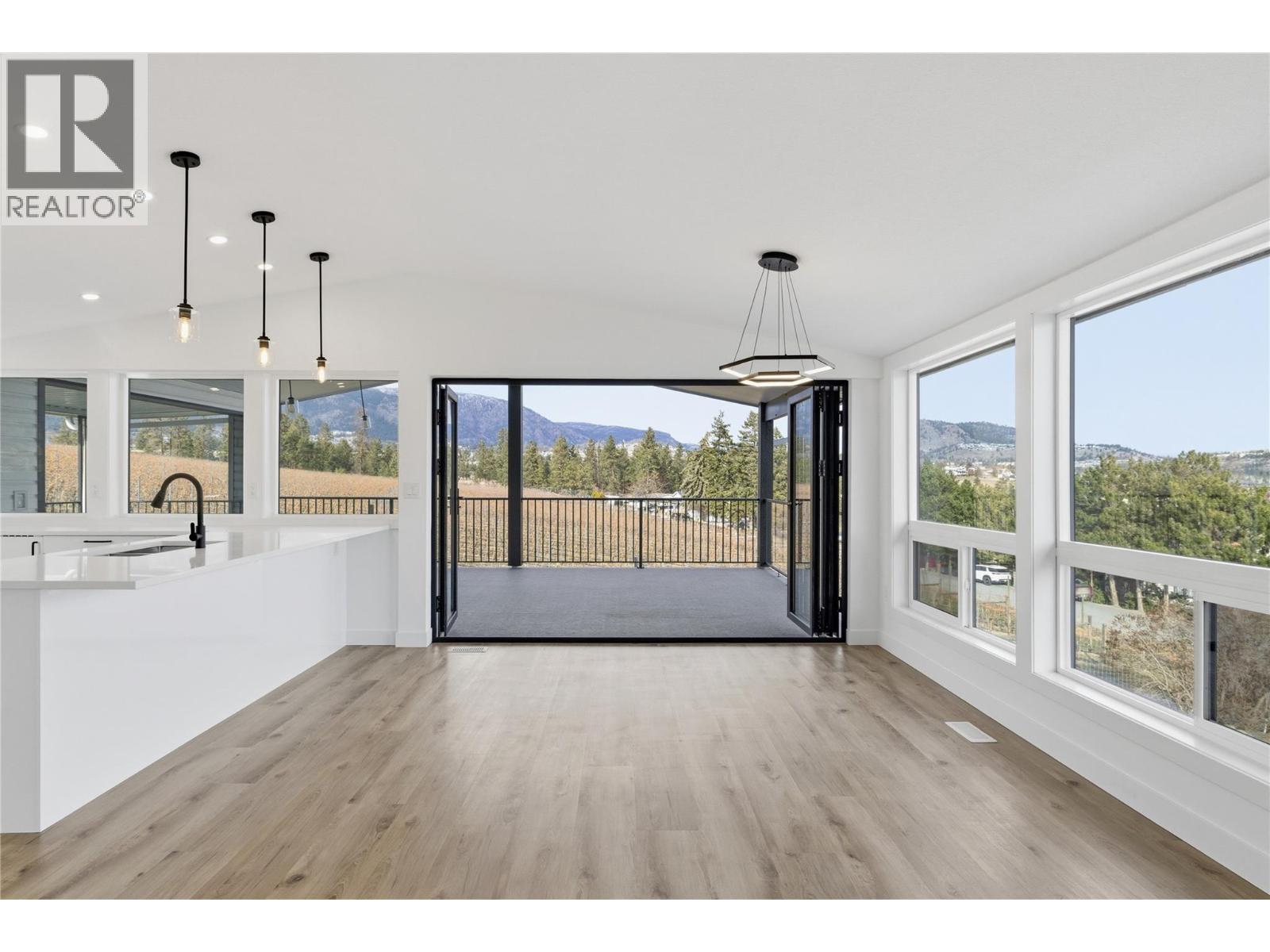3906 Harding Road, West Kelowna, British Columbia  V4T 2J9 - Photo 10 - 10388134