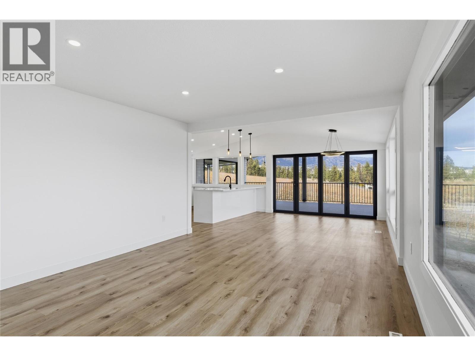 3906 Harding Road, West Kelowna, British Columbia  V4T 2J9 - Photo 11 - 10388134