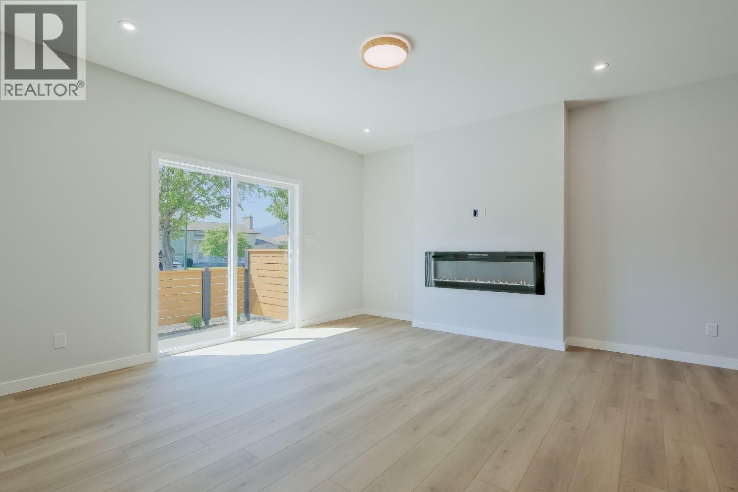 177 Kirkpatrick Avenue Unit# 102, Penticton, British Columbia  V2A 3P4 - Photo 6 - 10390192