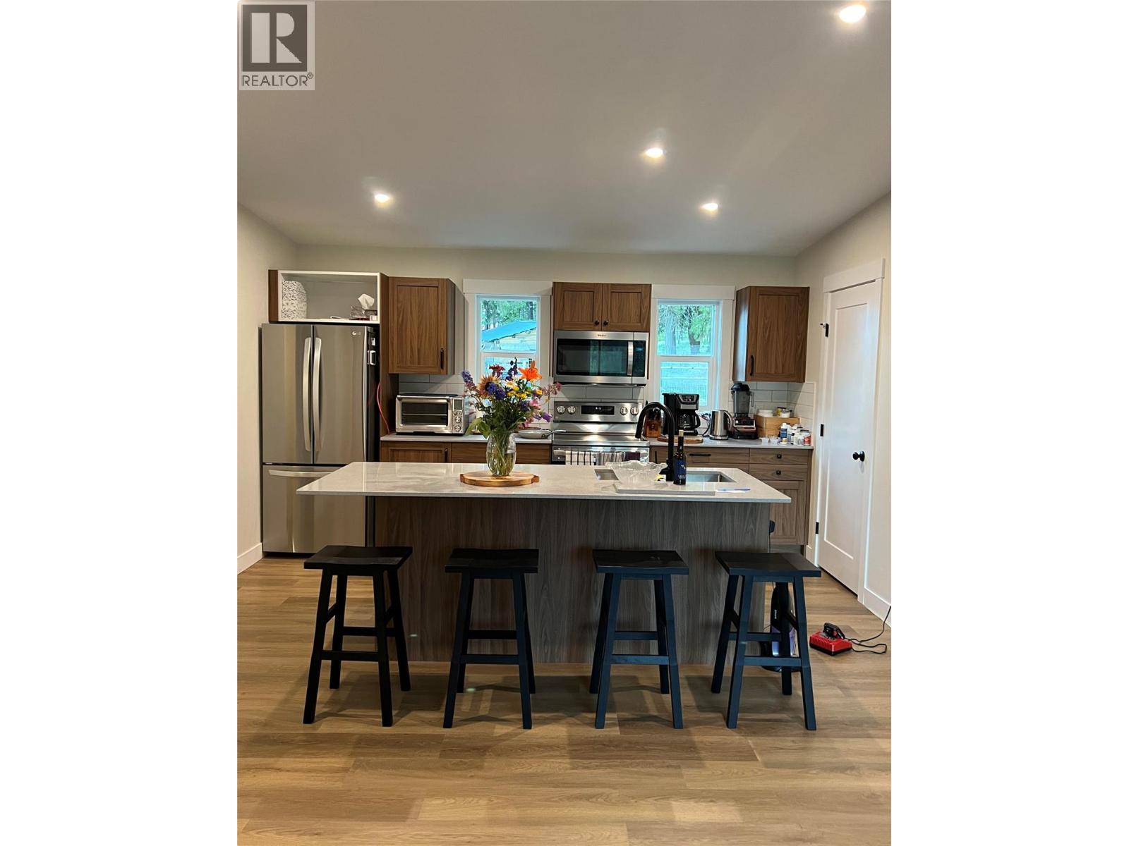 1238 Creighton Valley Road, Lumby, British Columbia  V0E 2G1 - Photo 4 - 10390041