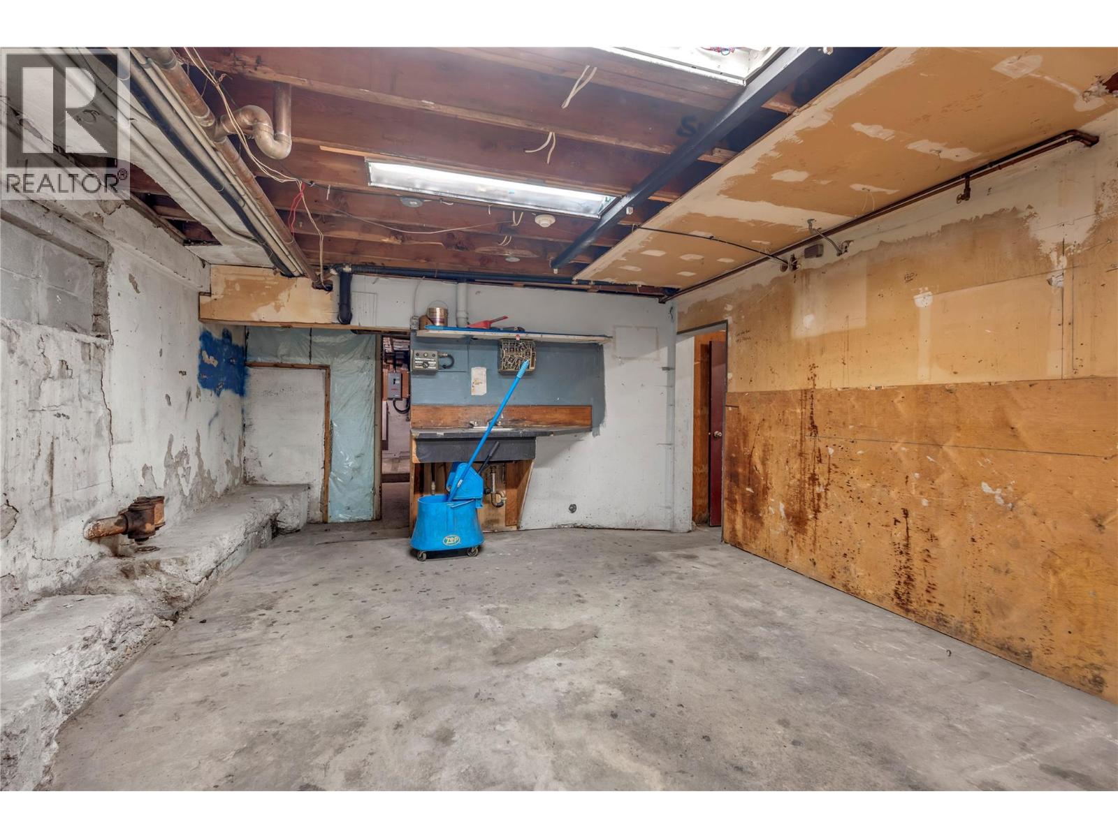 333 Main Street, Penticton, British Columbia  V2A 5B7 - Photo 24 - 10389341