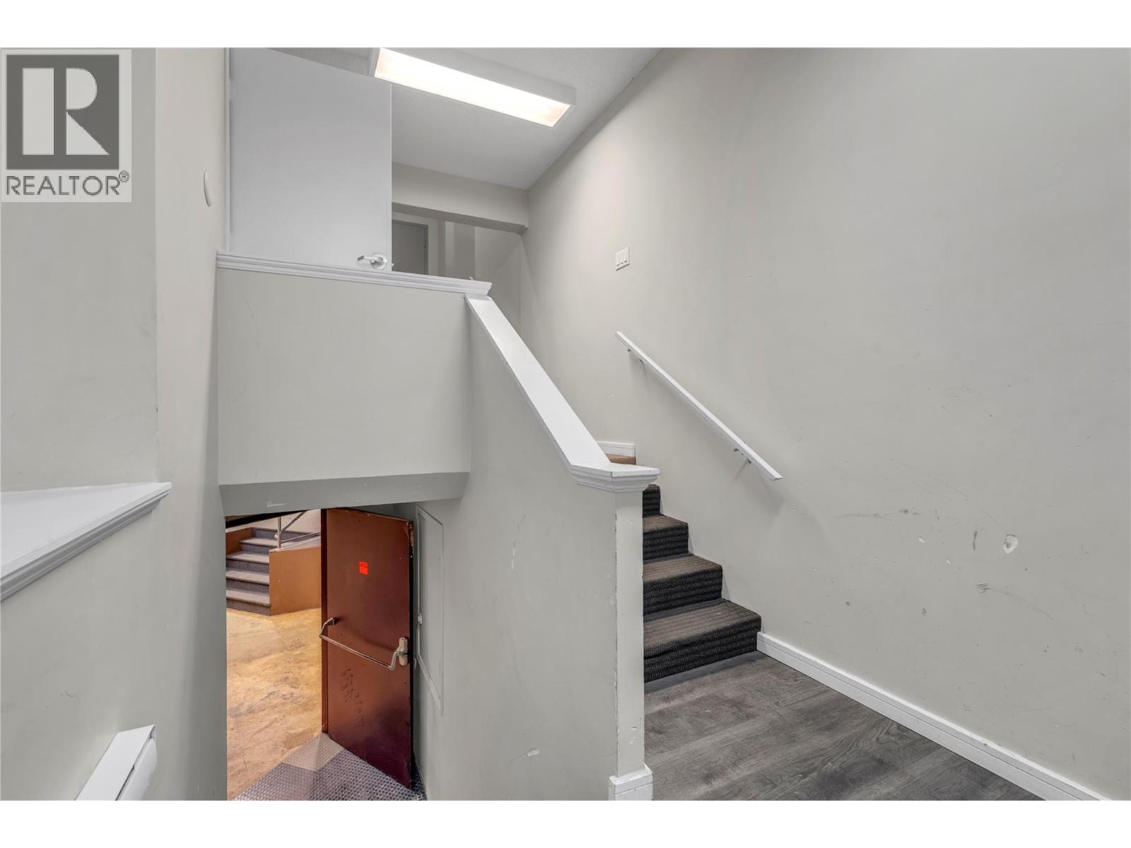 333 Main Street, Penticton, British Columbia  V2A 5B7 - Photo 31 - 10389341