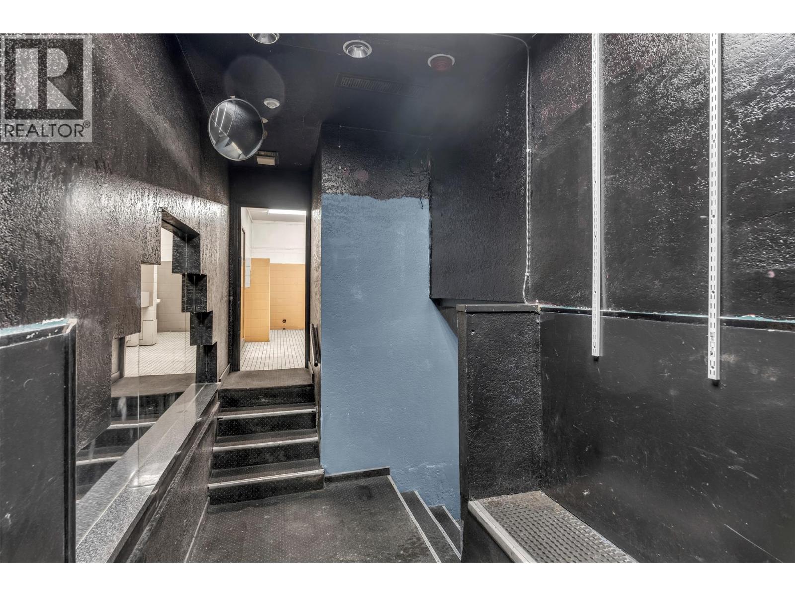 333 Main Street, Penticton, British Columbia  V2A 5B7 - Photo 48 - 10389341
