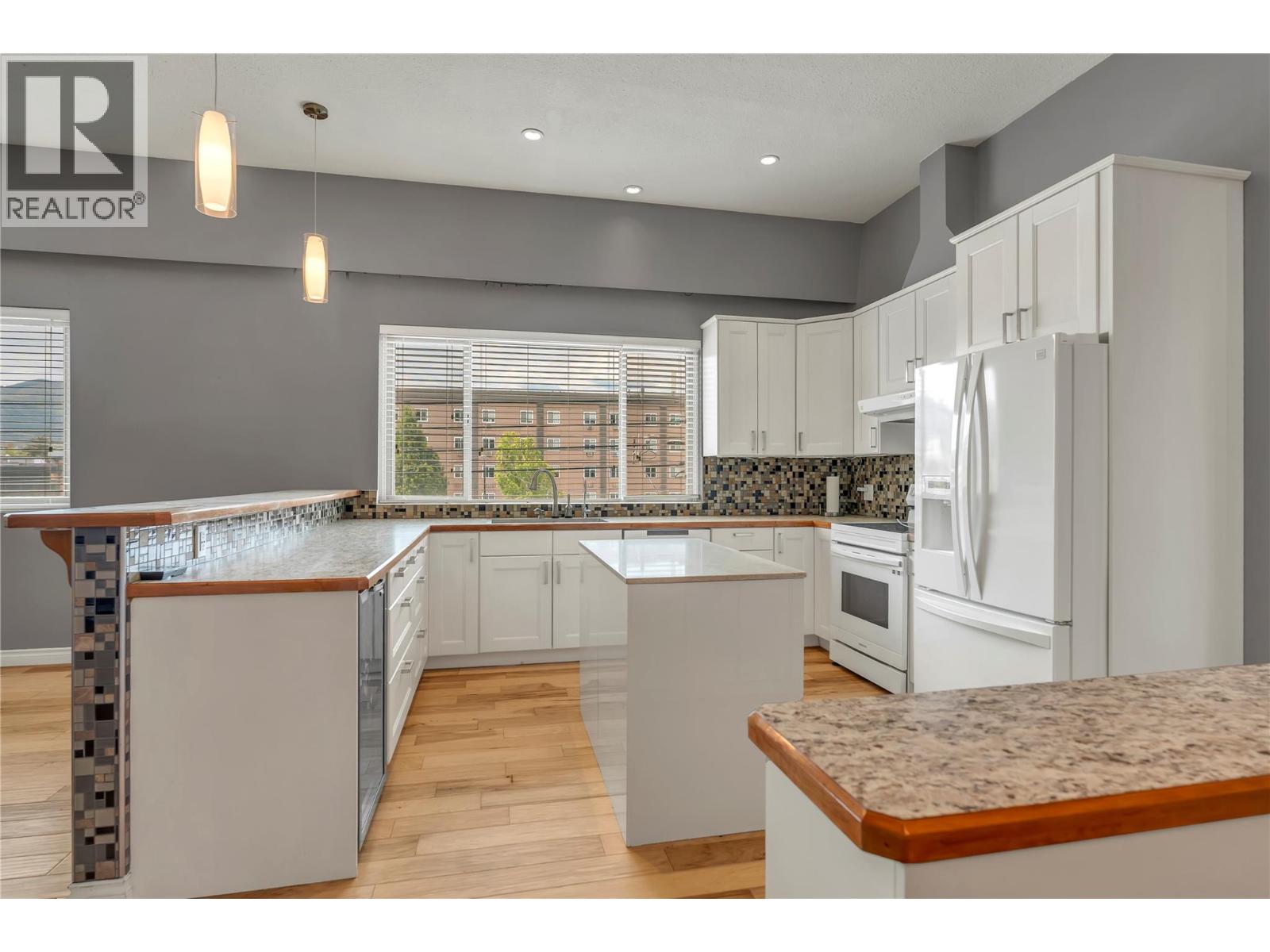 333 Main Street, Penticton, British Columbia  V2A 5B7 - Photo 56 - 10389341