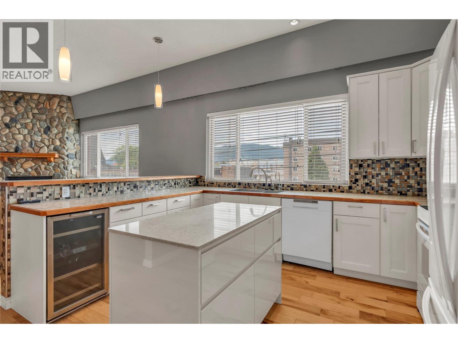 333 Main Street, Penticton, British Columbia  V2A 5B7 - Photo 57 - 10389341
