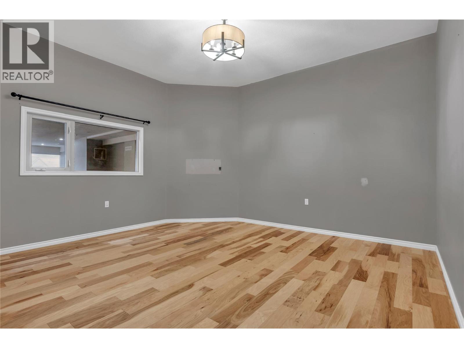 333 Main Street, Penticton, British Columbia  V2A 5B7 - Photo 64 - 10389341