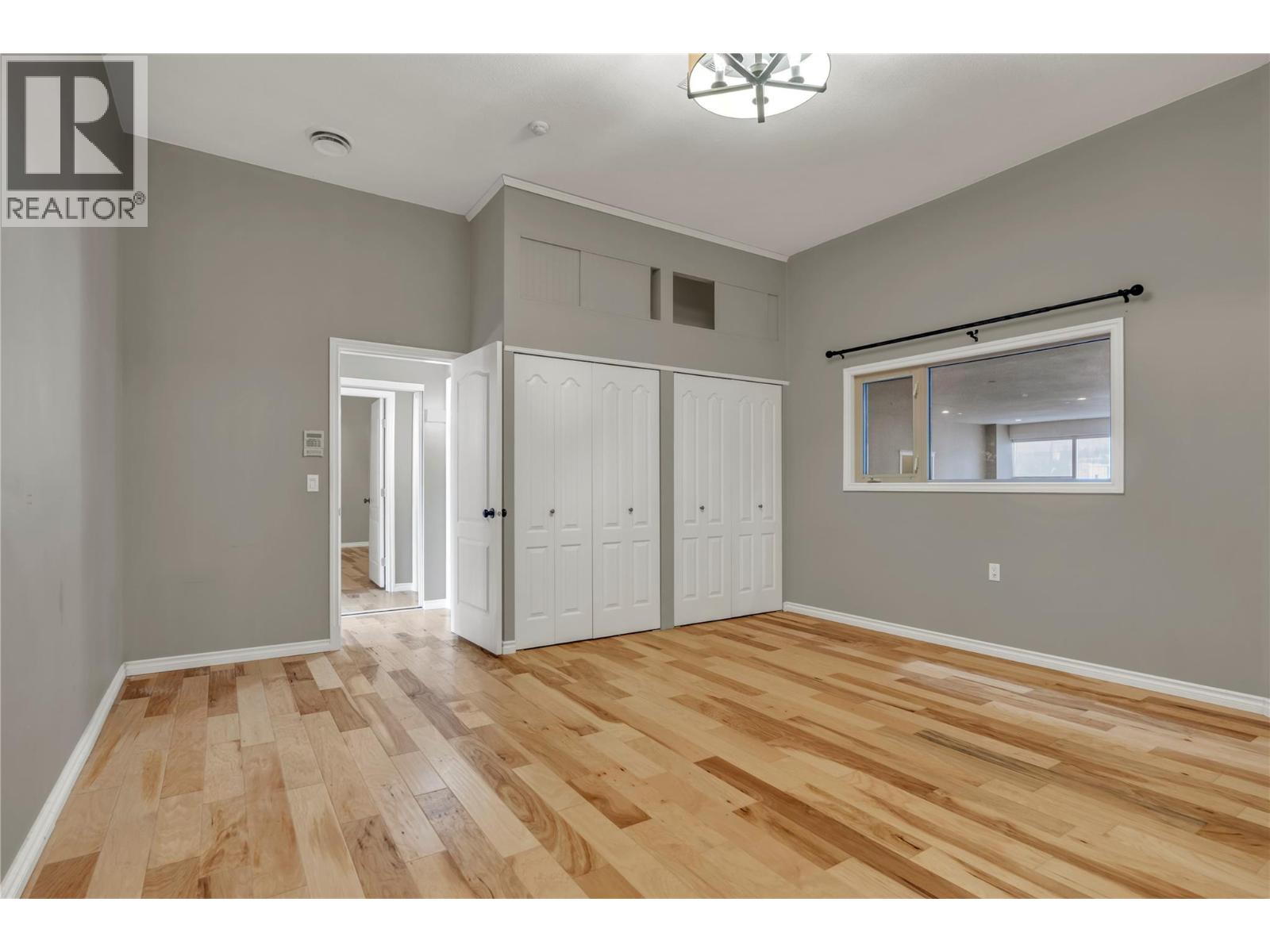 333 Main Street, Penticton, British Columbia  V2A 5B7 - Photo 65 - 10389341