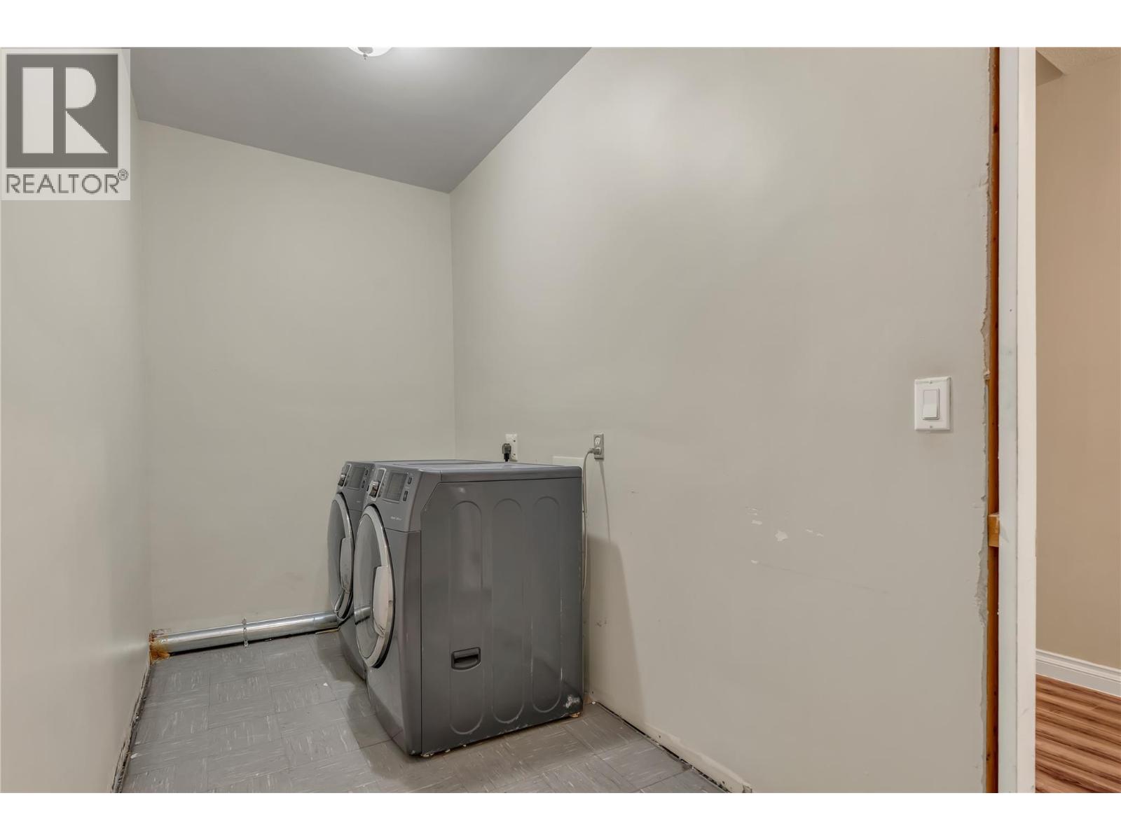 333 Main Street, Penticton, British Columbia  V2A 5B7 - Photo 67 - 10389341