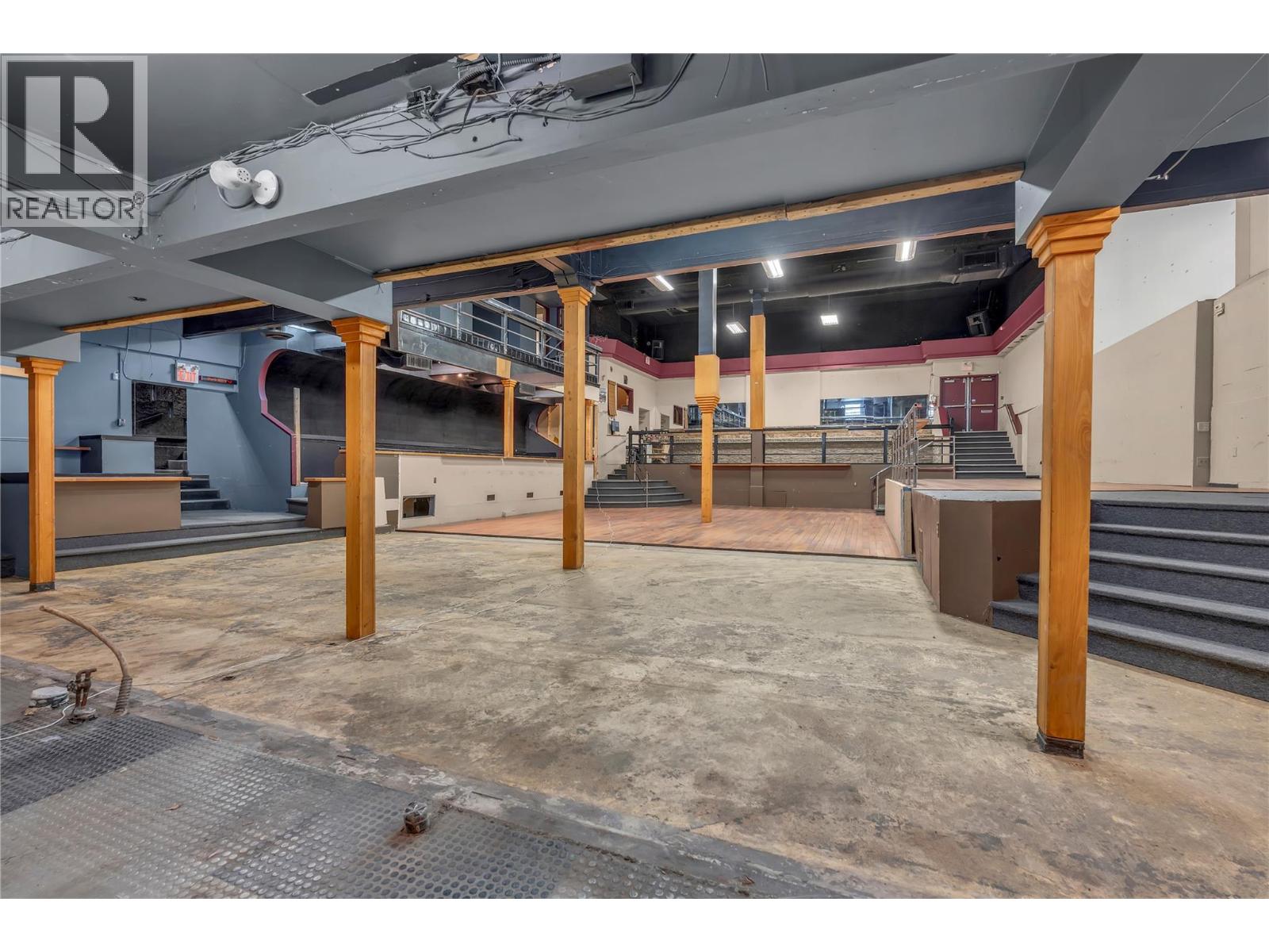 333 Main Street, Penticton, British Columbia  V2A 5B7 - Photo 8 - 10389341