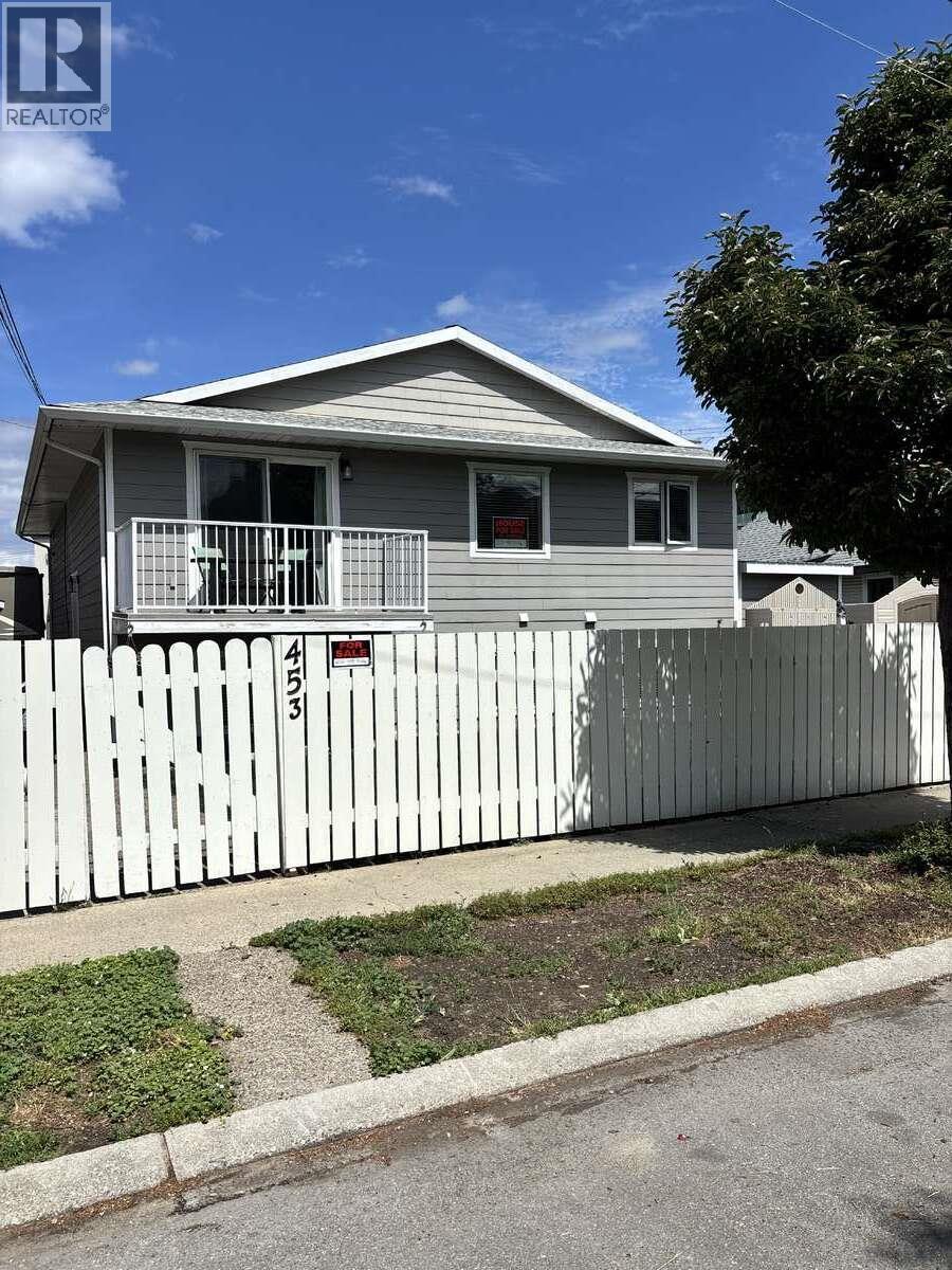 453 Alexander Avenue, Penticton, British Columbia  V2A 1E6 - Photo 1 - 10390201