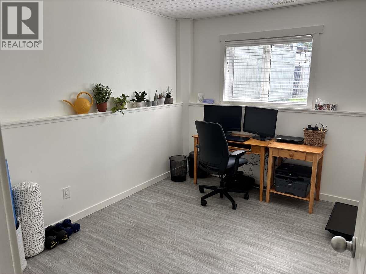 453 Alexander Avenue, Penticton, British Columbia  V2A 1E6 - Photo 39 - 10390201