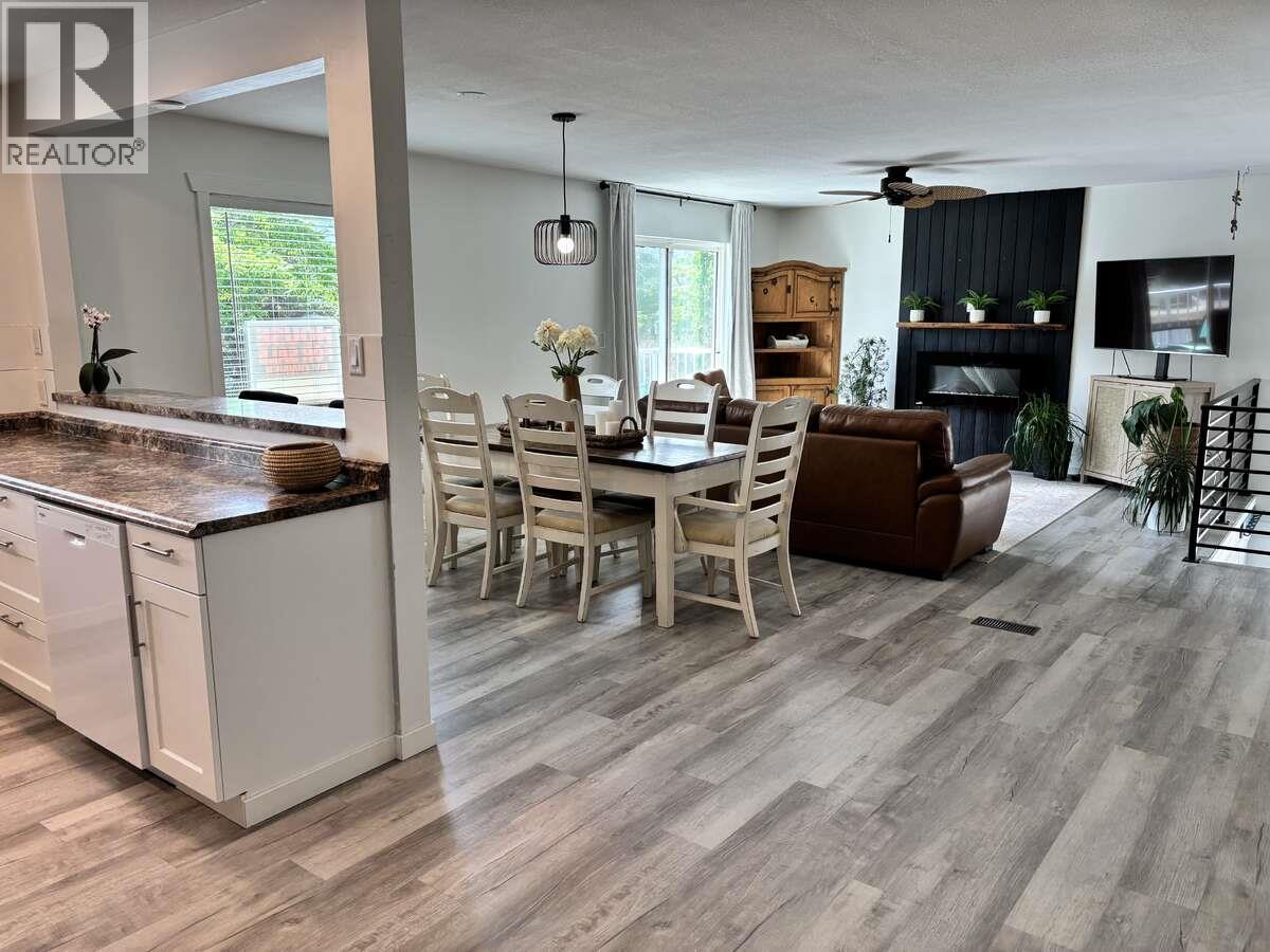 453 Alexander Avenue, Penticton, British Columbia  V2A 1E6 - Photo 4 - 10390201