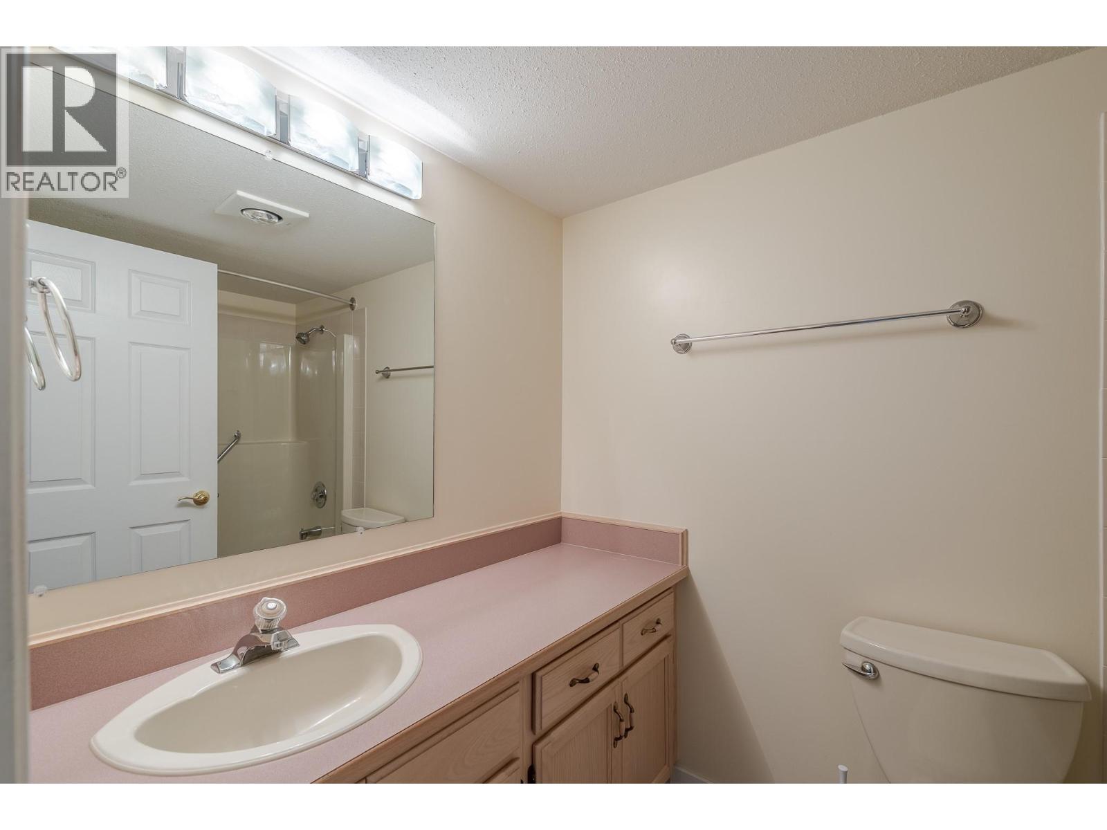 1750 Atkinson Street Unit# 302, Penticton, British Columbia  V2A 7M6 - Photo 15 - 10390050