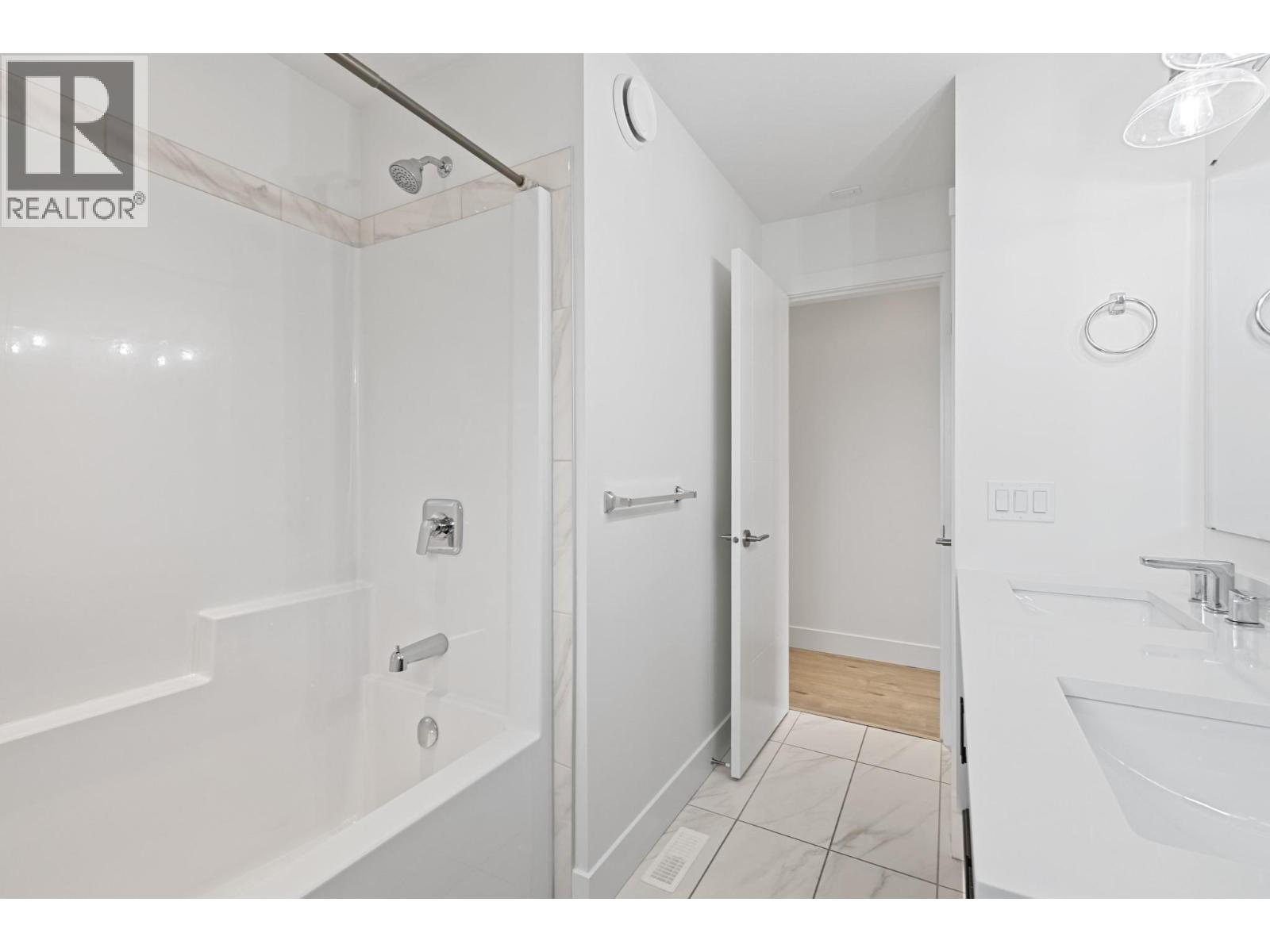 1315 Dehart Road, Kelowna, British Columbia  V1W 4N3 - Photo 35 - 10389704