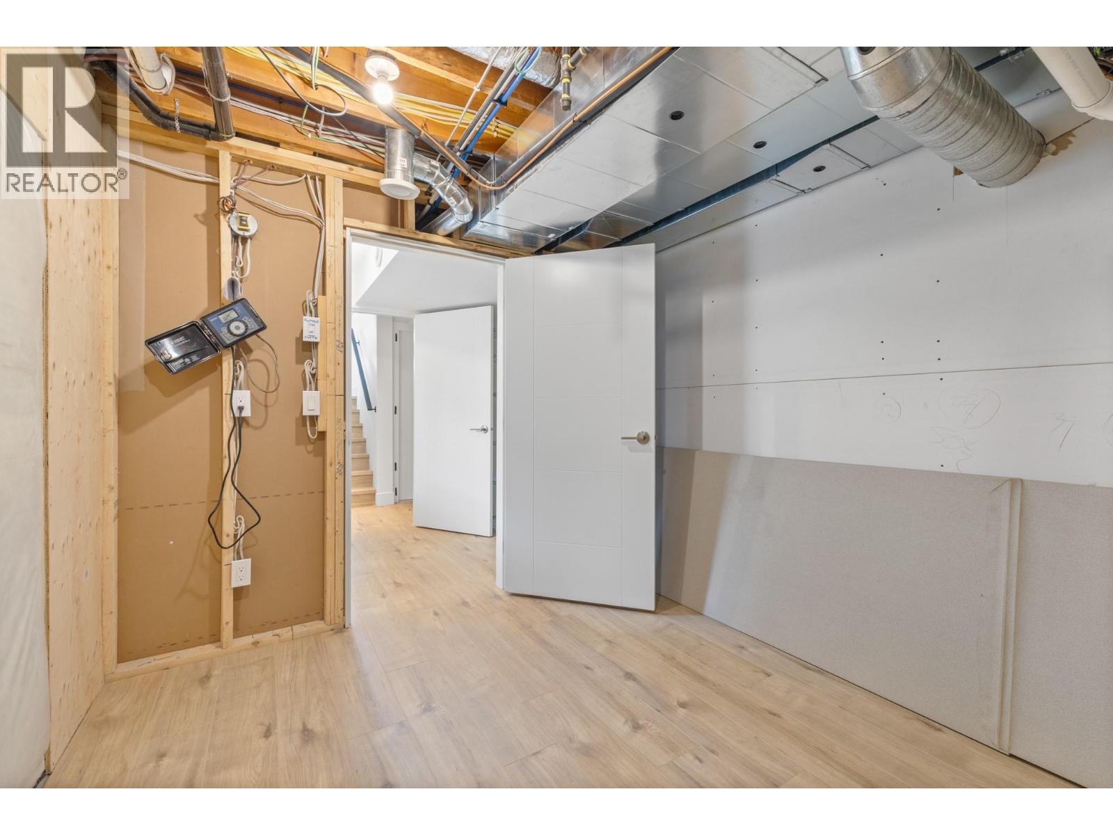 1315 Dehart Road, Kelowna, British Columbia  V1W 4N3 - Photo 44 - 10389704