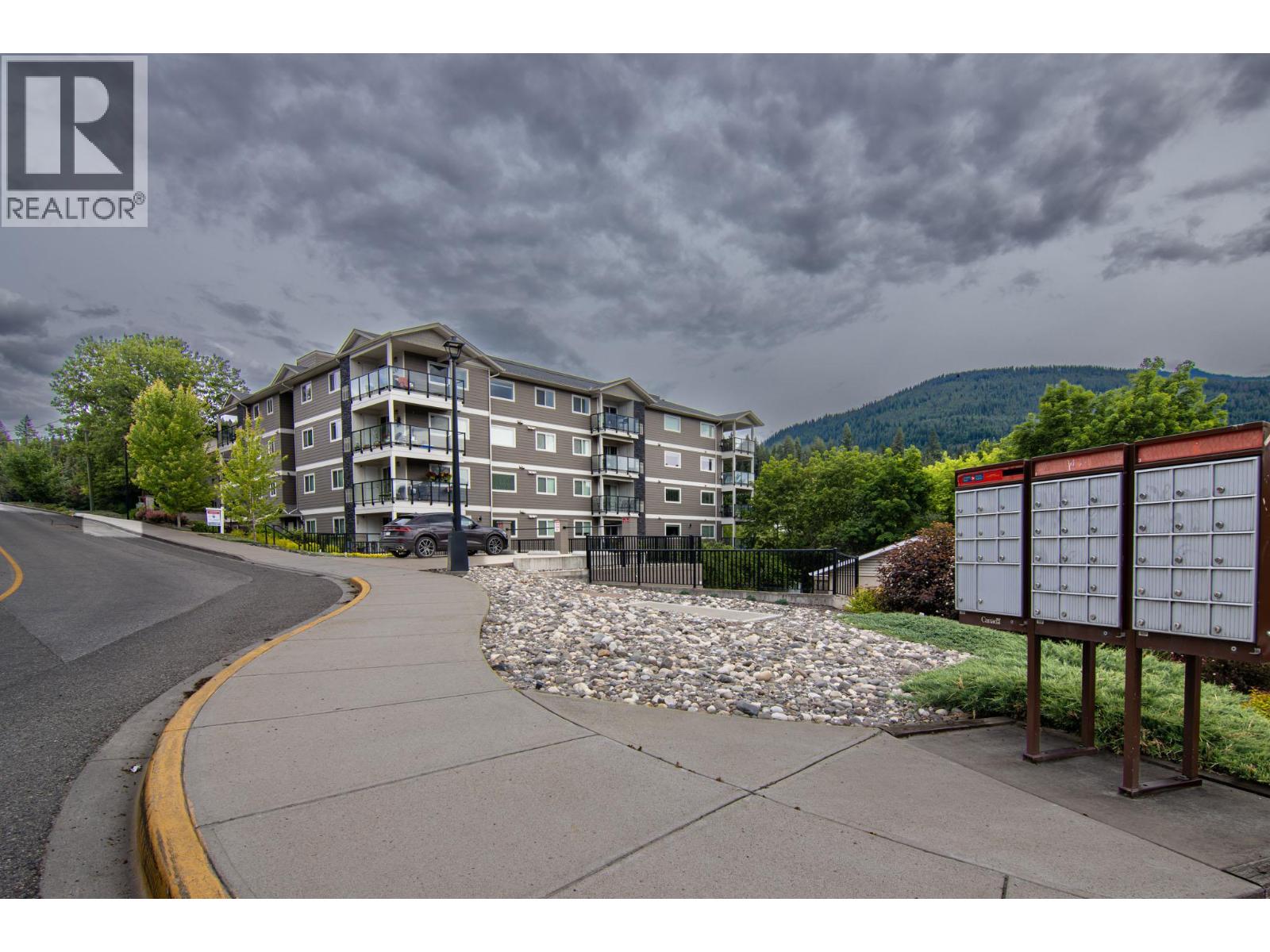 330 4 Avenue Se Unit# 402 Lot# 330, Salmon Arm, British Columbia  V1E 0E2 - Photo 28 - 10389505