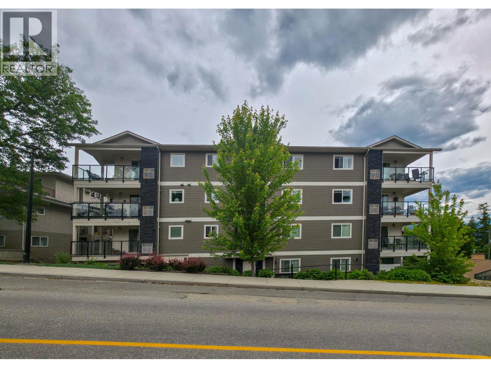 330 4 Avenue Se Unit# 402 Lot# 330, Salmon Arm, British Columbia  V1E 0E2 - Photo 40 - 10389505