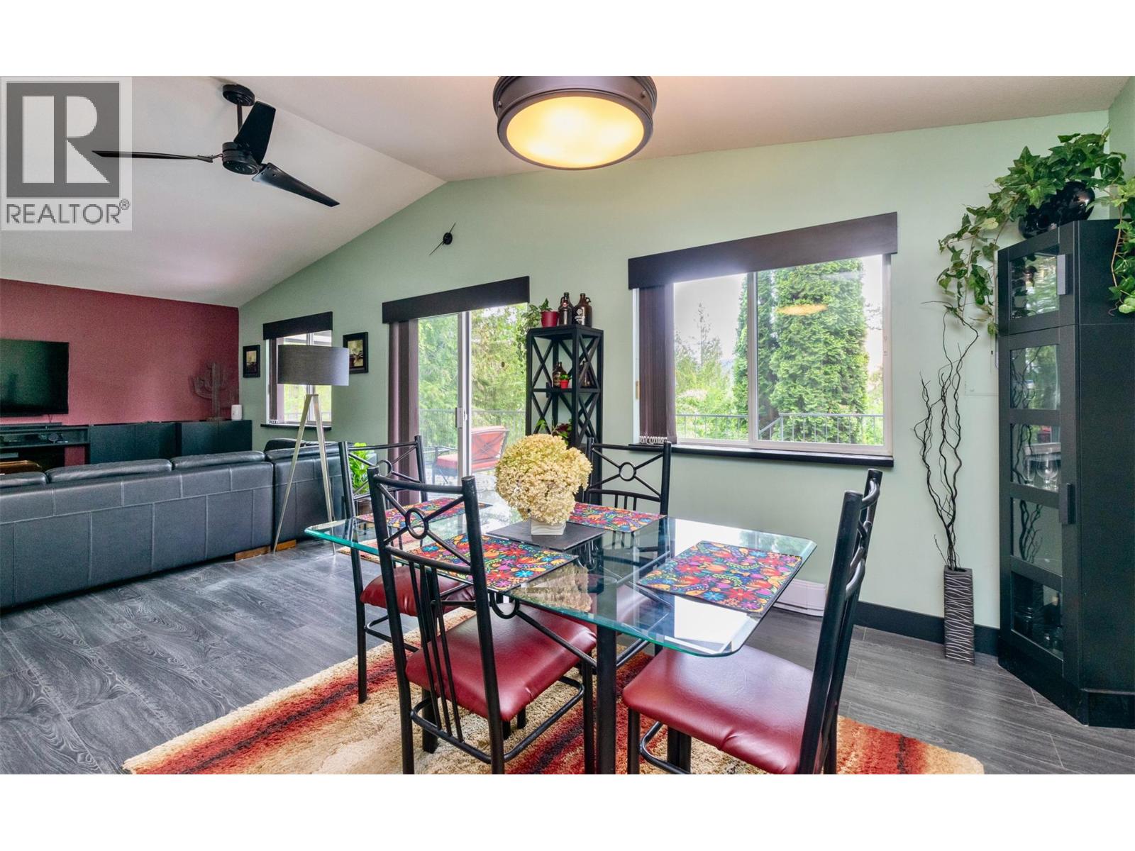 5147 Tallington Drive, Celista, British Columbia  V0E 1M6 - Photo 21 - 10387731