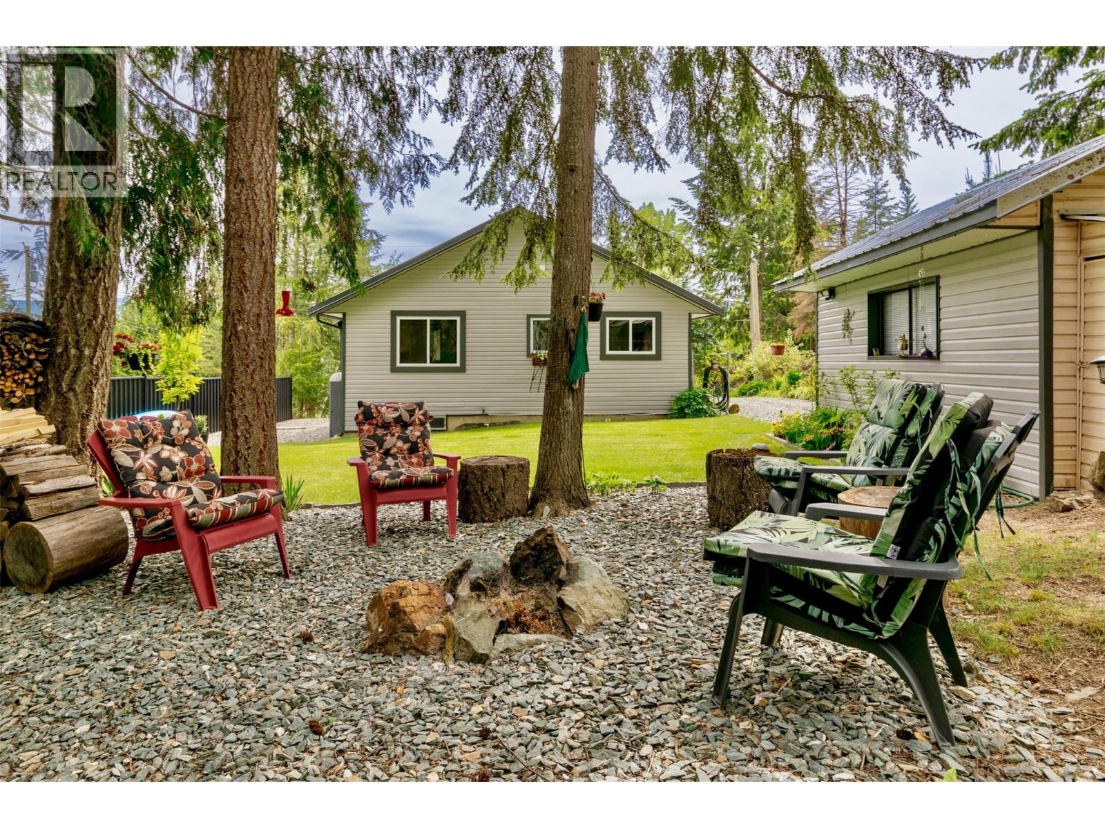5147 Tallington Drive, Celista, British Columbia  V0E 1M6 - Photo 8 - 10387731