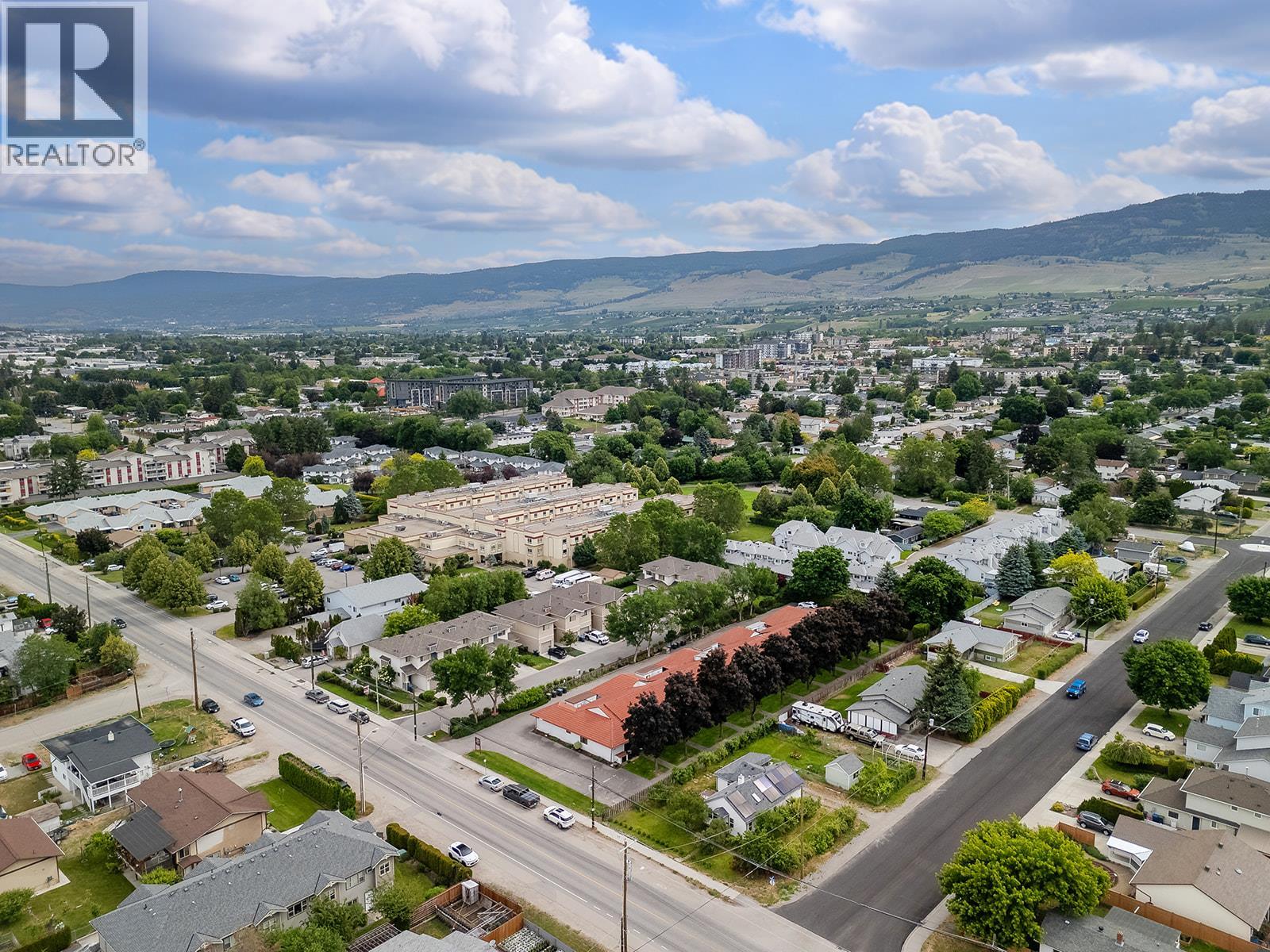 363 Gerstmar Road Unit# 6, Kelowna, British Columbia  V1X 4A6 - Photo 4 - 10389749