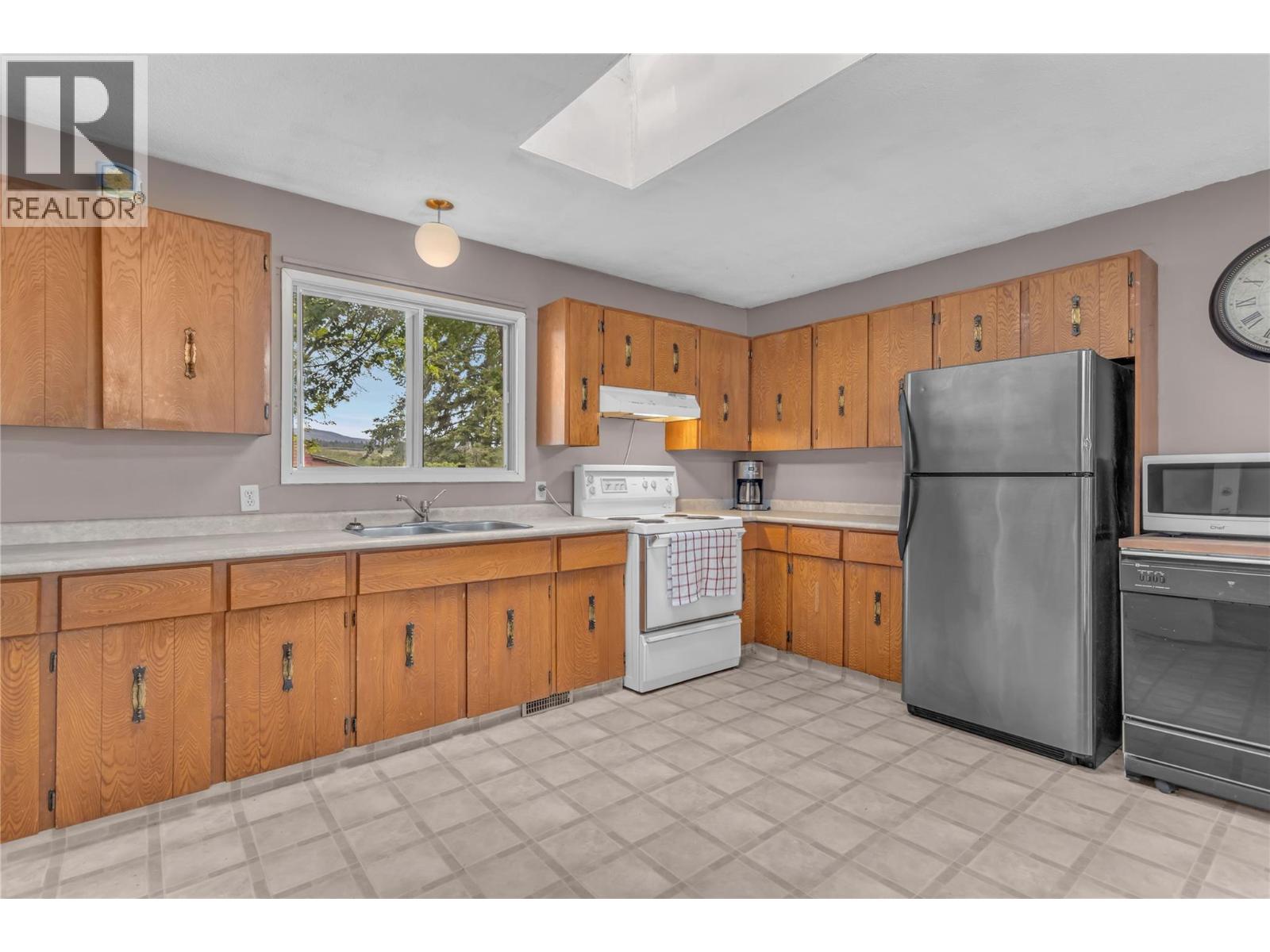 5170 Whelan Road, Kelowna, British Columbia  V1X 7V6 - Photo 8 - 10389491
