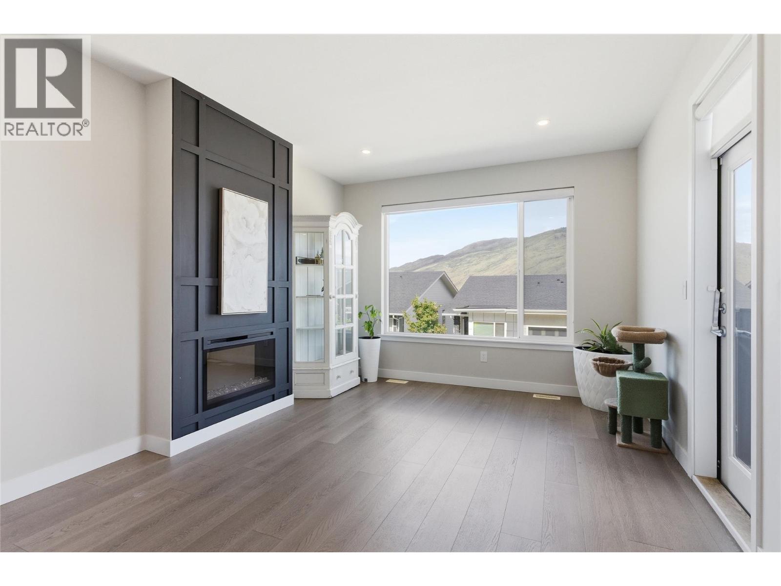 2045 Stagecoach Drive Unit# 105, Kamloops, British Columbia  V2B 0H8 - Photo 2 - 10390091