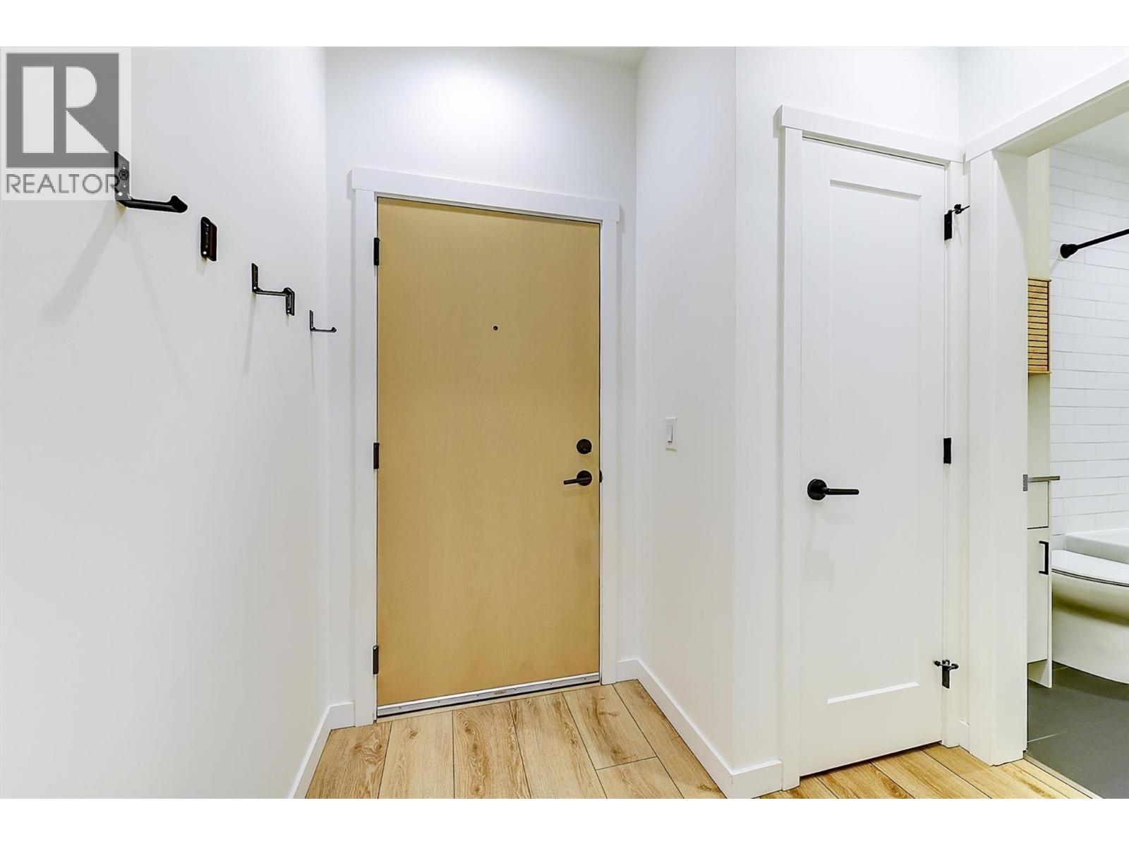 660 Cawston Avenue N Unit# 106, Kelowna, British Columbia  V1Y 9M1 - Photo 6 - 10390015