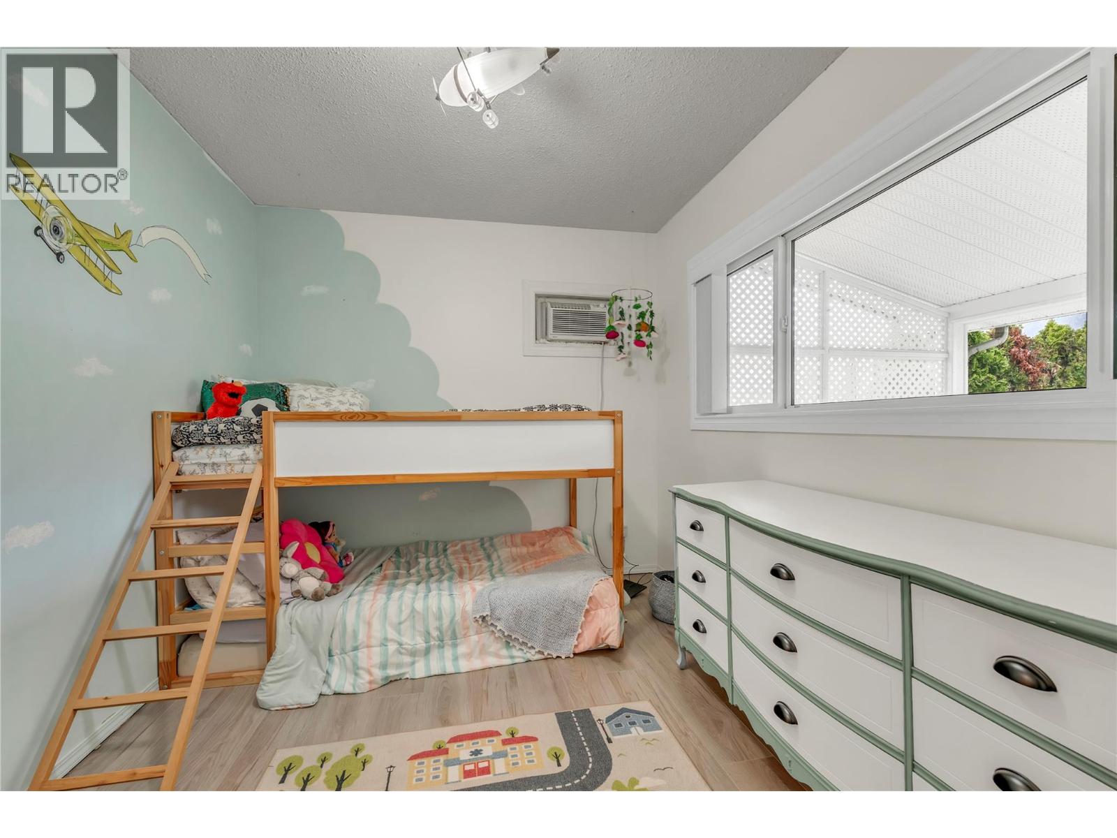 7513 Crest-A-Way Road, Oliver, British Columbia  V0H 1T0 - Photo 14 - 10385299