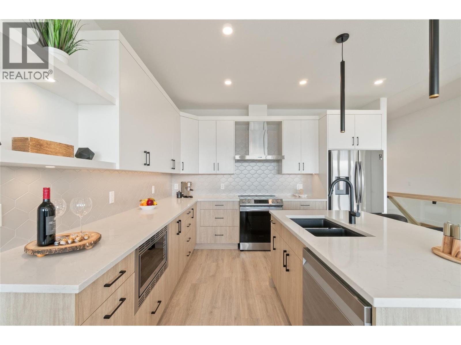 2827 Copper Ridge Drive, West Kelowna, British Columbia  V4T 0E7 - Photo 6 - 10390188