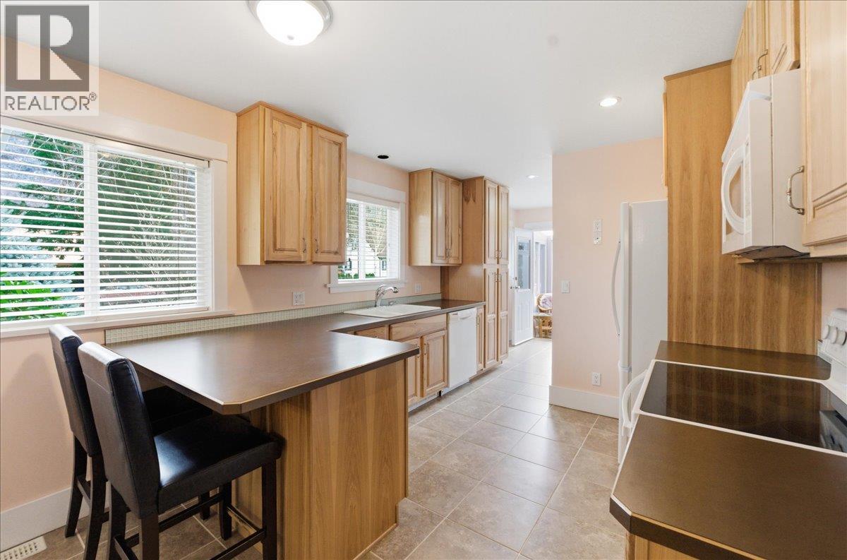 201 Ritchie Avenue, Trail, British Columbia  V1R 1H1 - Photo 14 - 10389872