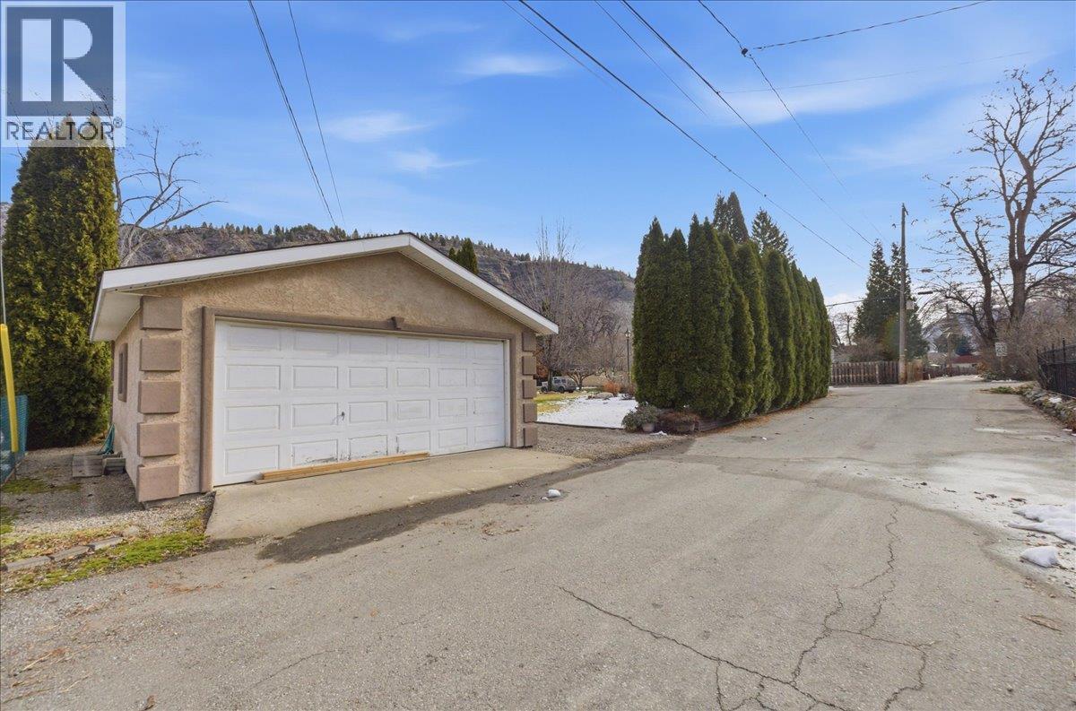 201 Ritchie Avenue, Trail, British Columbia  V1R 1H1 - Photo 43 - 10389872